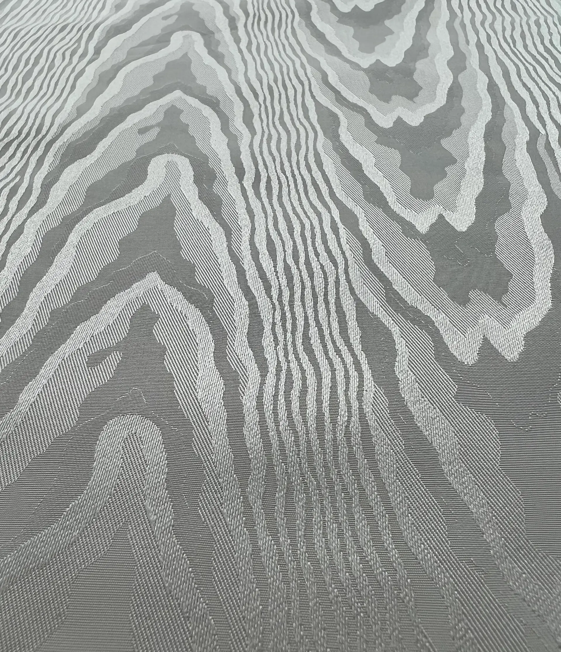 Pure Silk Moirés Brocade in Silk White 