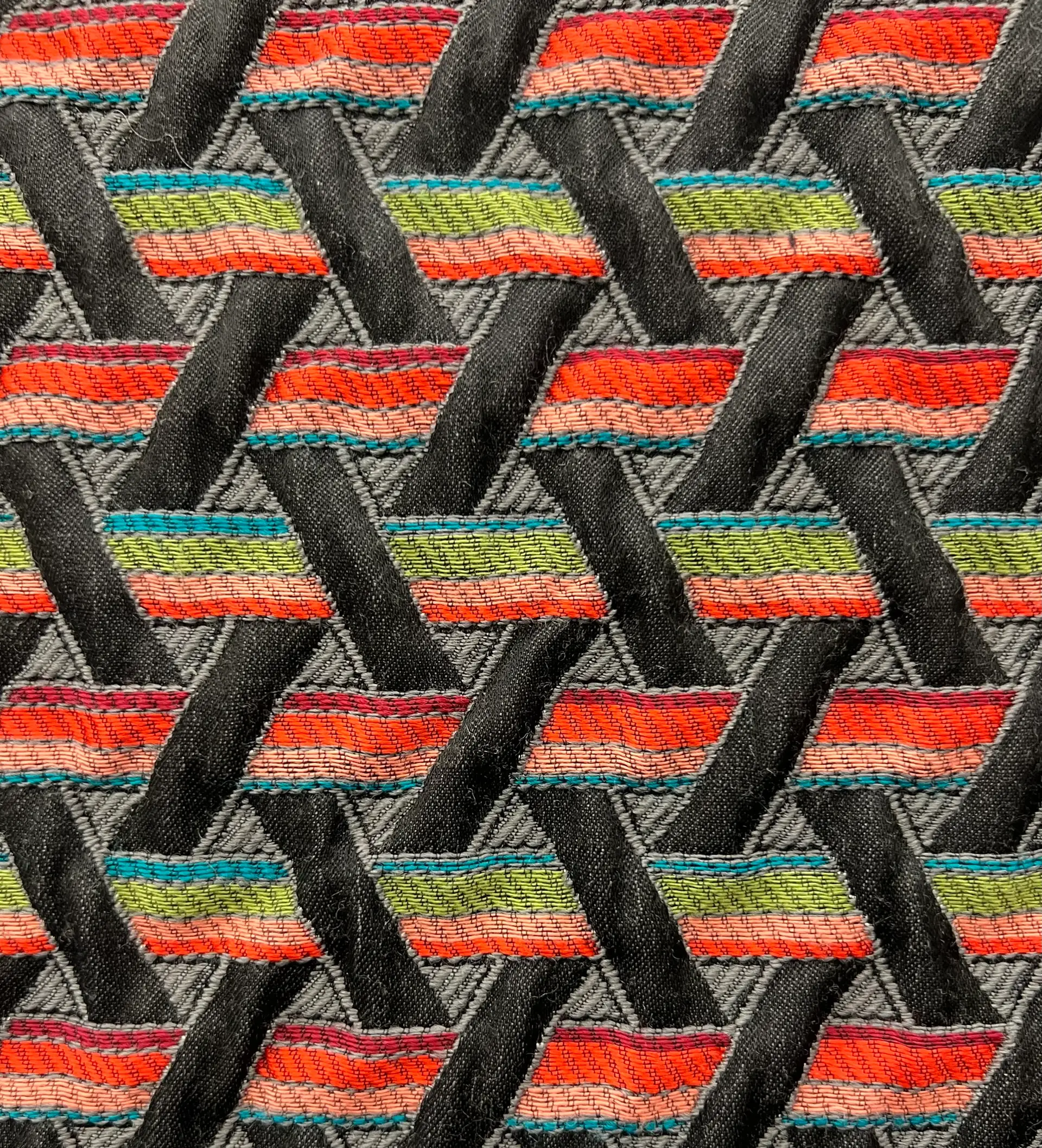 WOOL/ACETATE GEOMETRIC BROCADE 