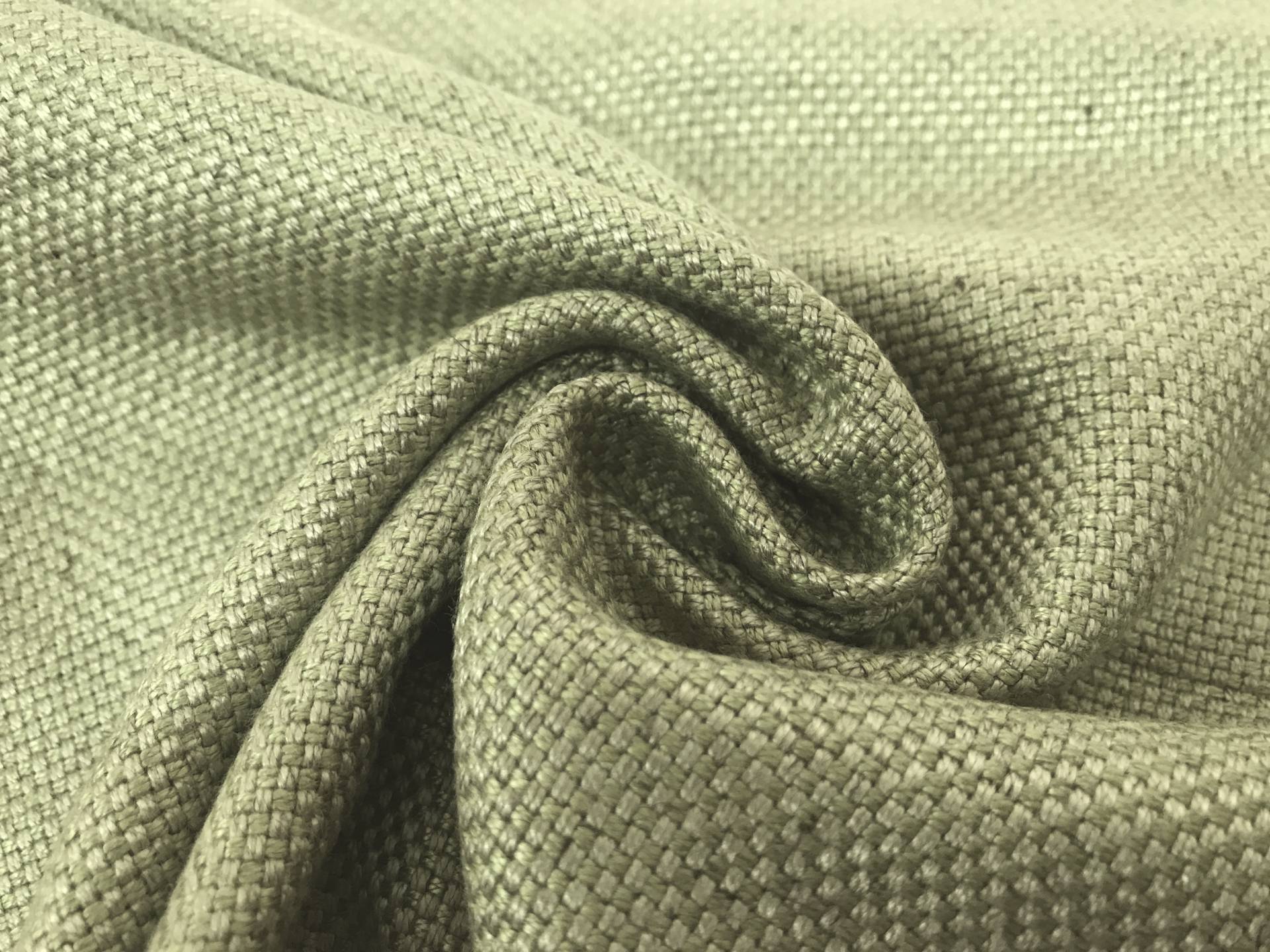 bamboo and linen blend in oak in a swirl