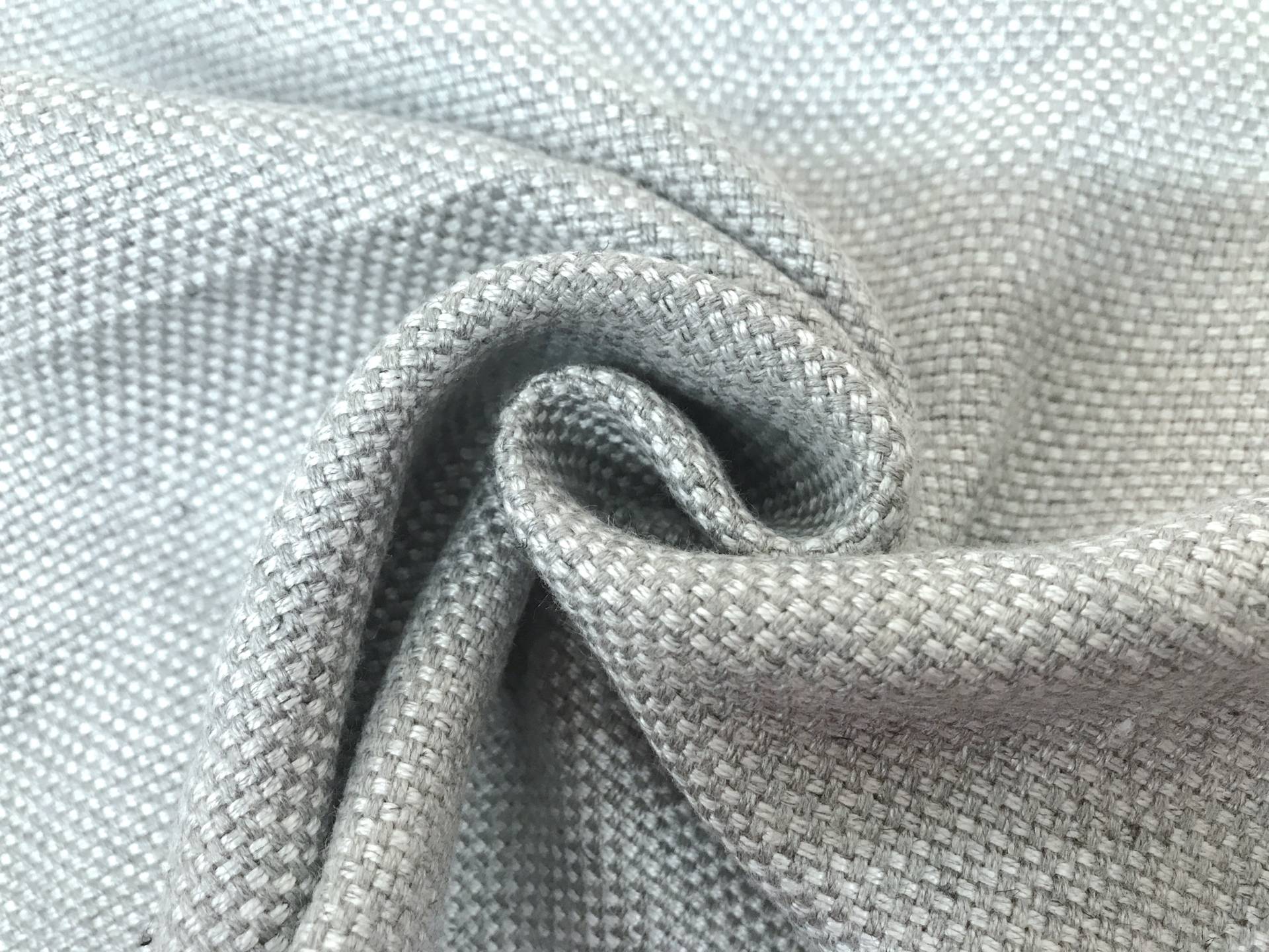 bamboo and linen blend in silver in a swirl