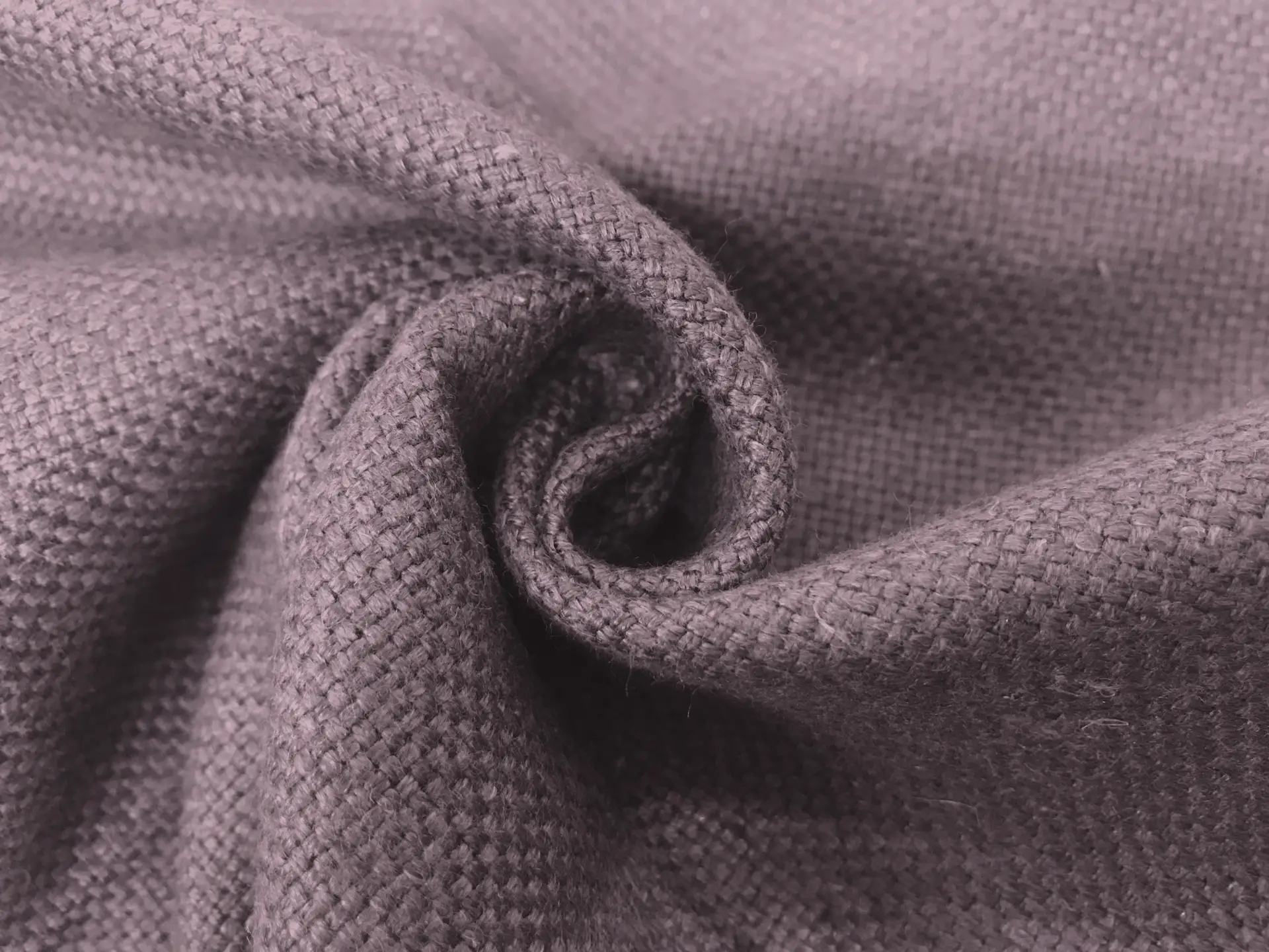 bamboo and linen blend in eggplant in a swirl