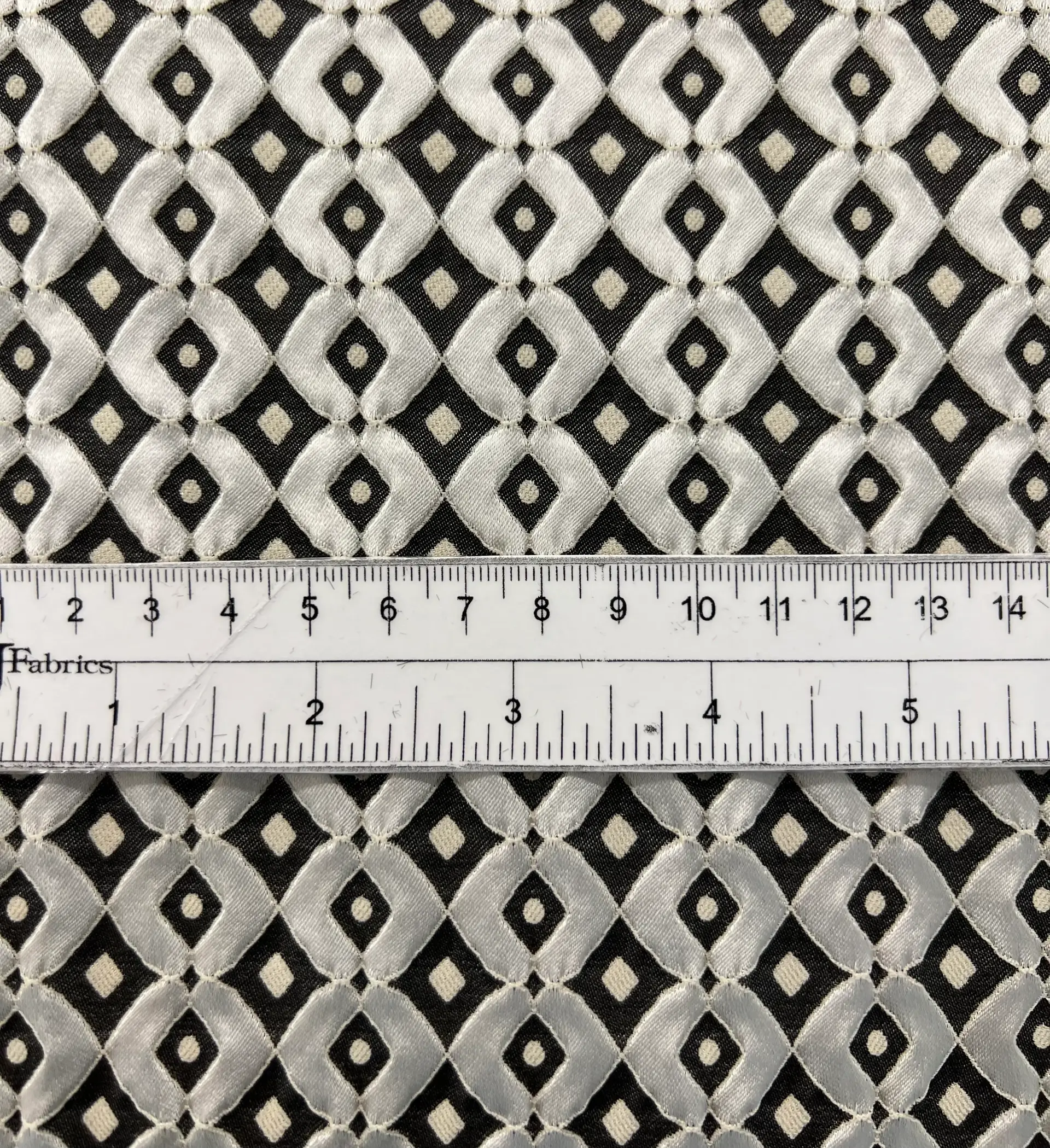 Wrap Stretch Geometric Brocade