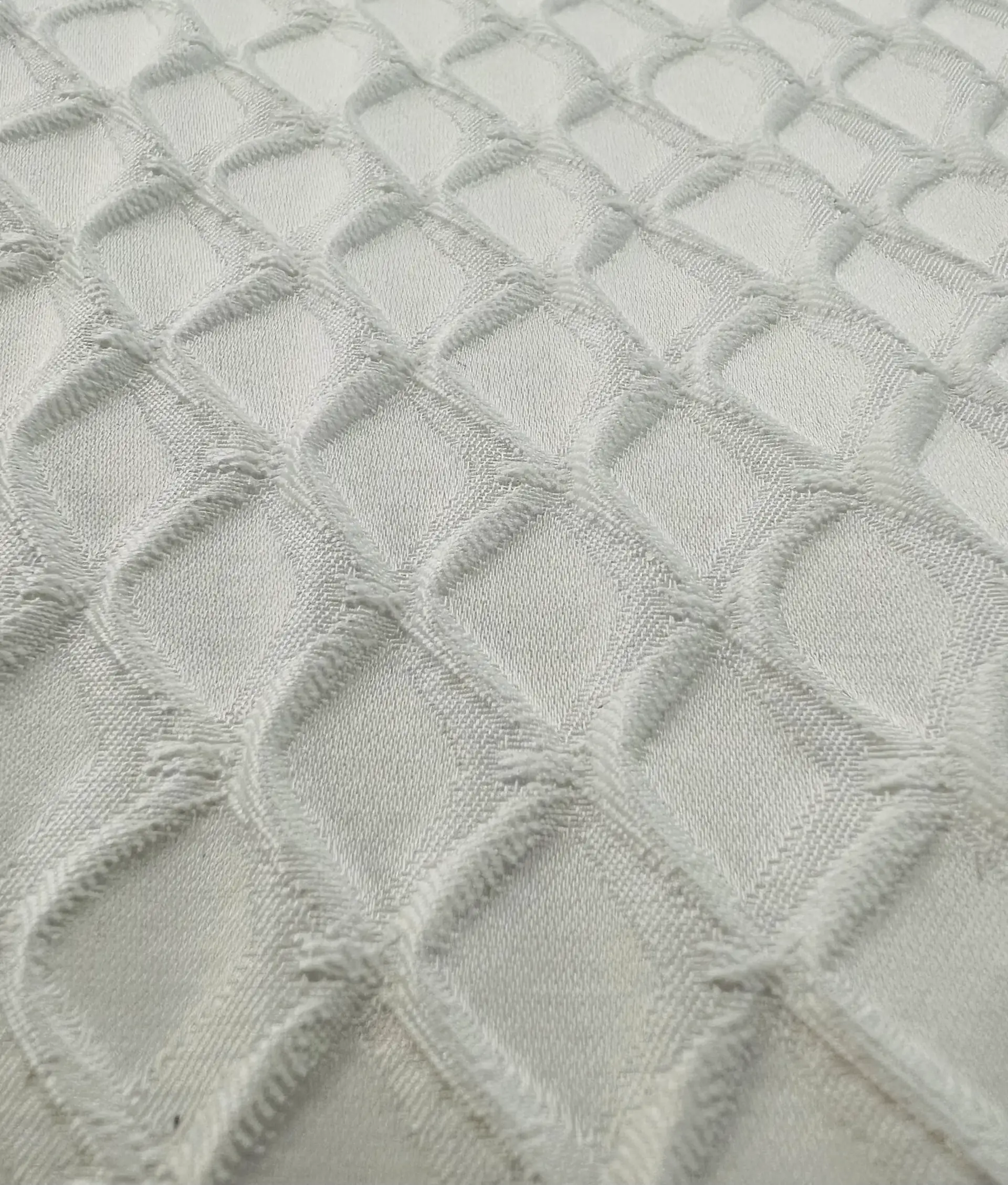 Birdseye Cloqué in White