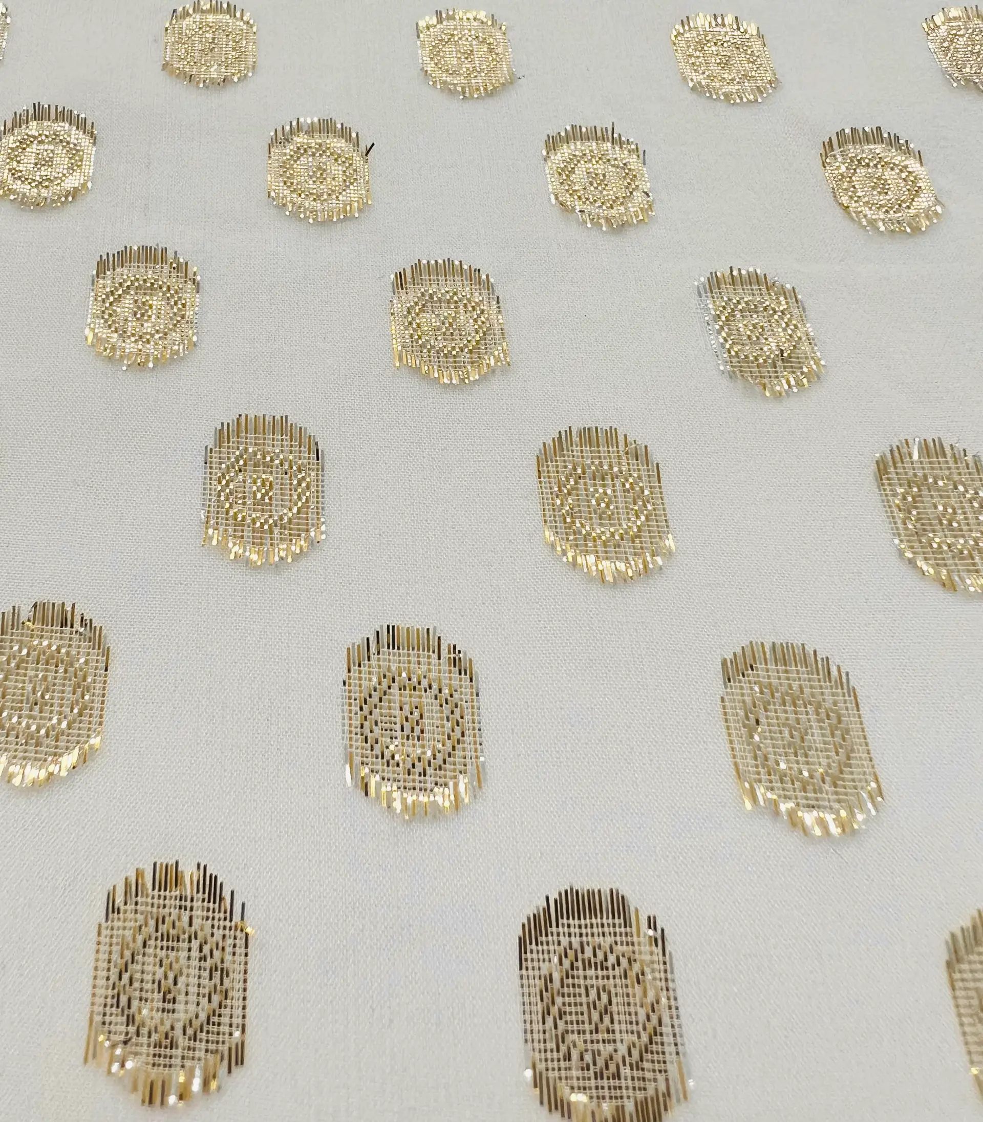 Silk & Lurex Fil Coupe