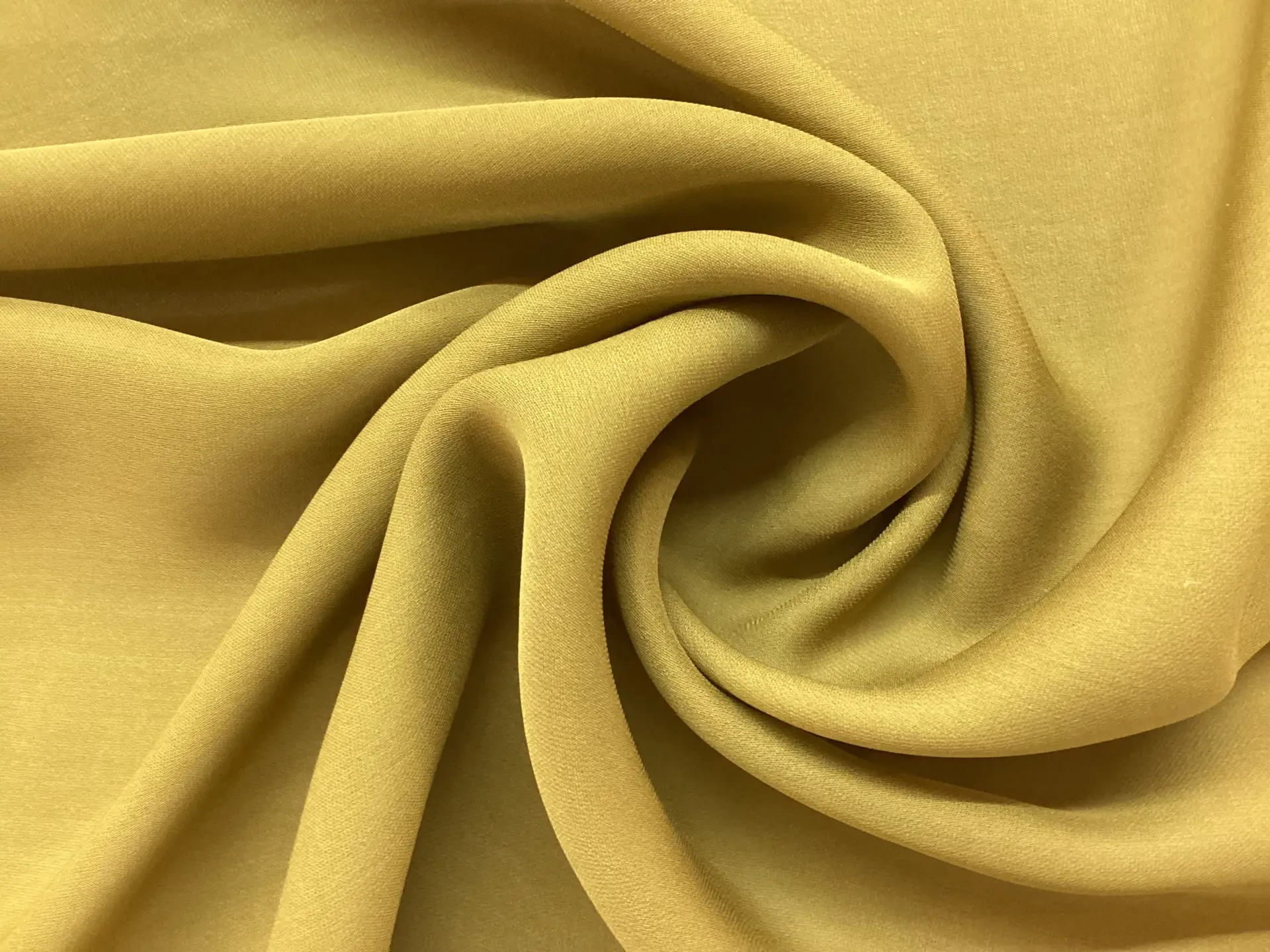 100% Silk Double Georgette In Kiwi