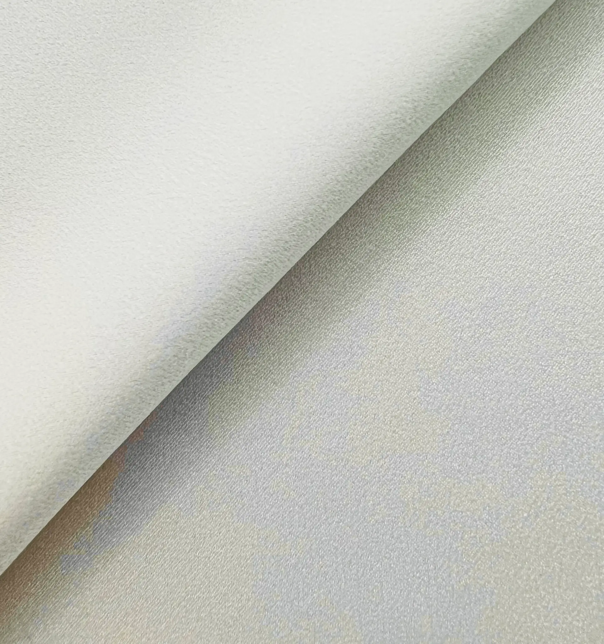 Triacetate Stretch Crepé Back Satin in White