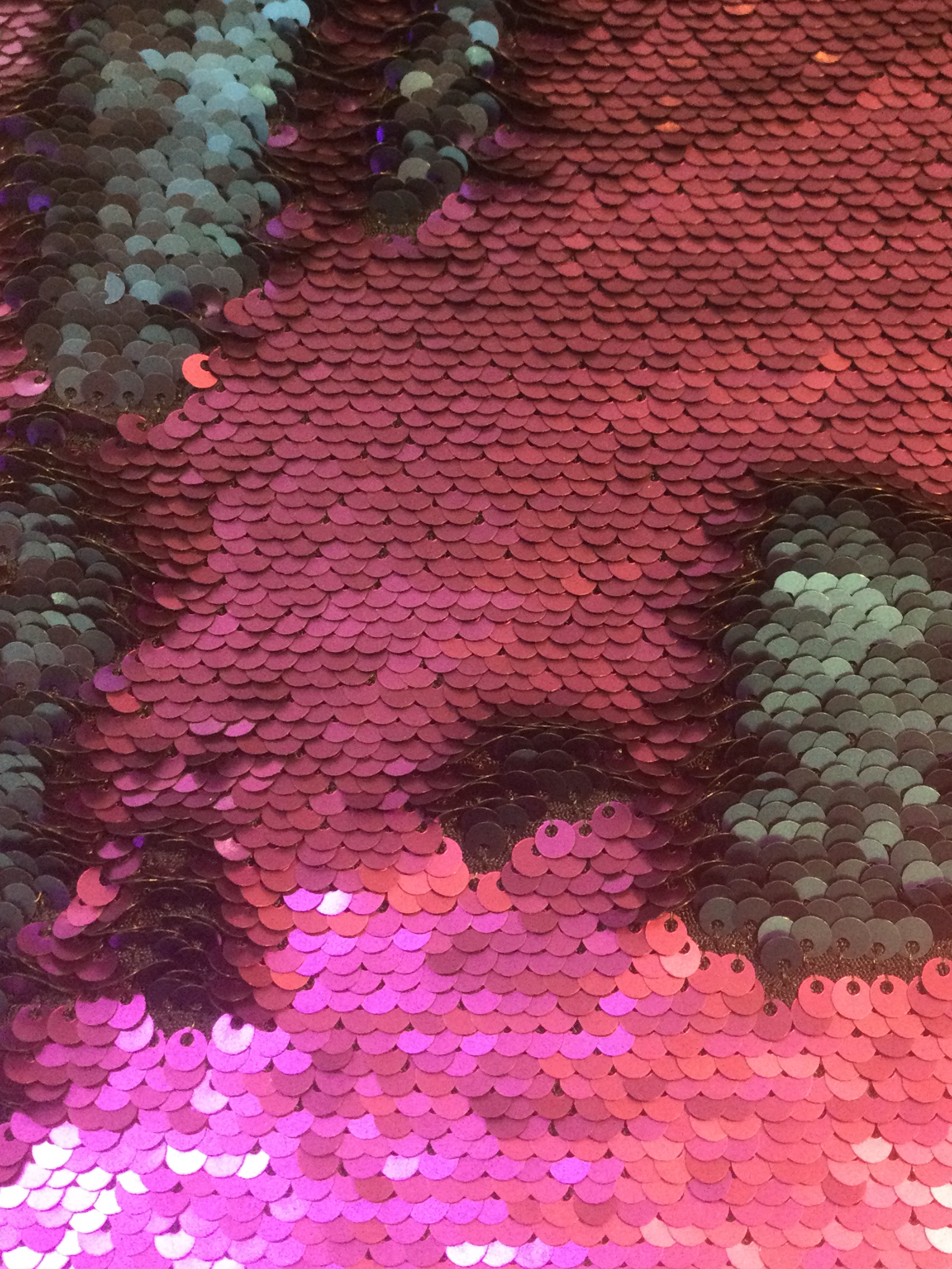 Novelty Changeable Sequins in Magenta/Black