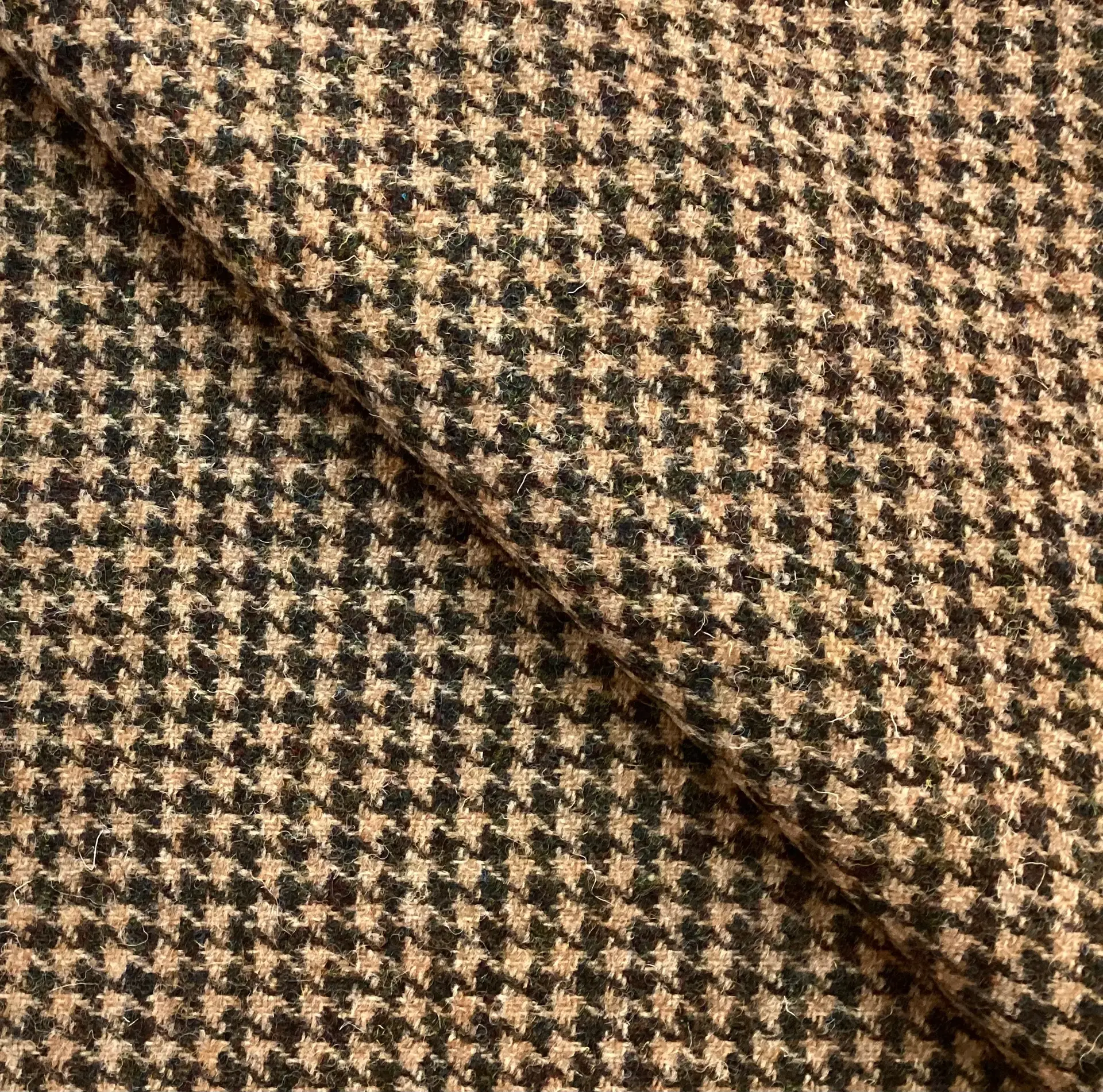 100% Wool Harris Tweed Houndstooth In Camel, Brown & Forest Green