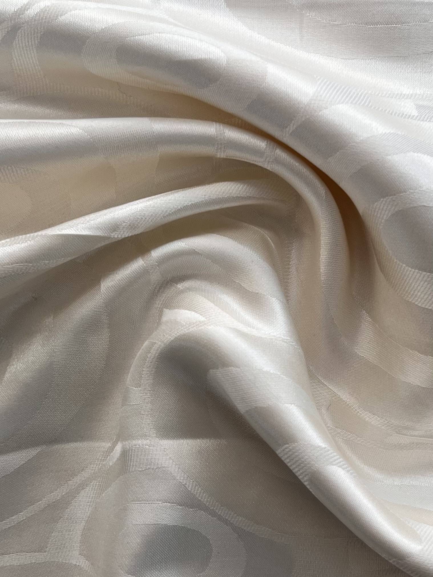Made in Italy Pure Silk Mod Circle Jacquard in Ivory