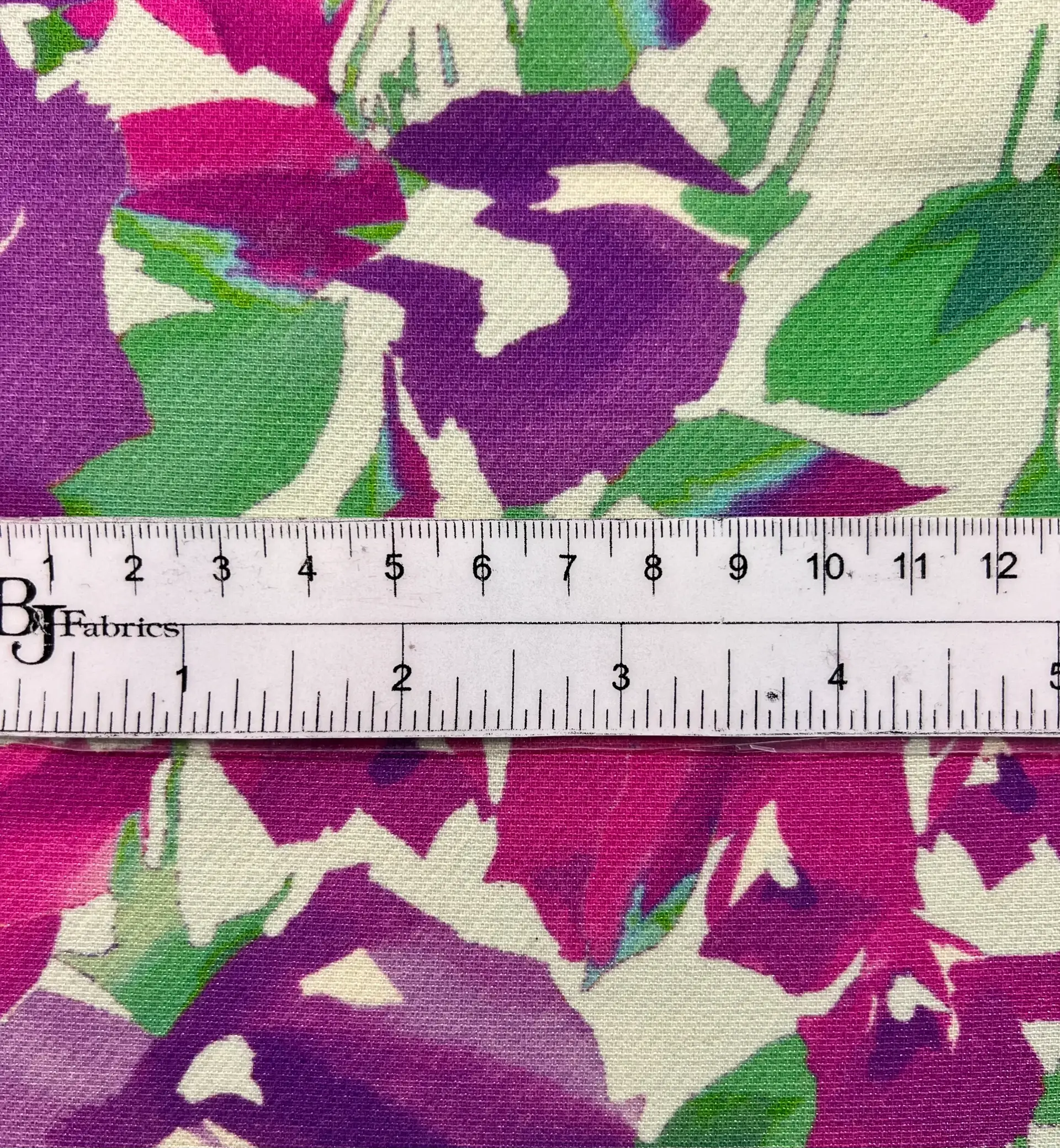 Printed Silk and Wool Crepe with Floral Pattern Summer Purple