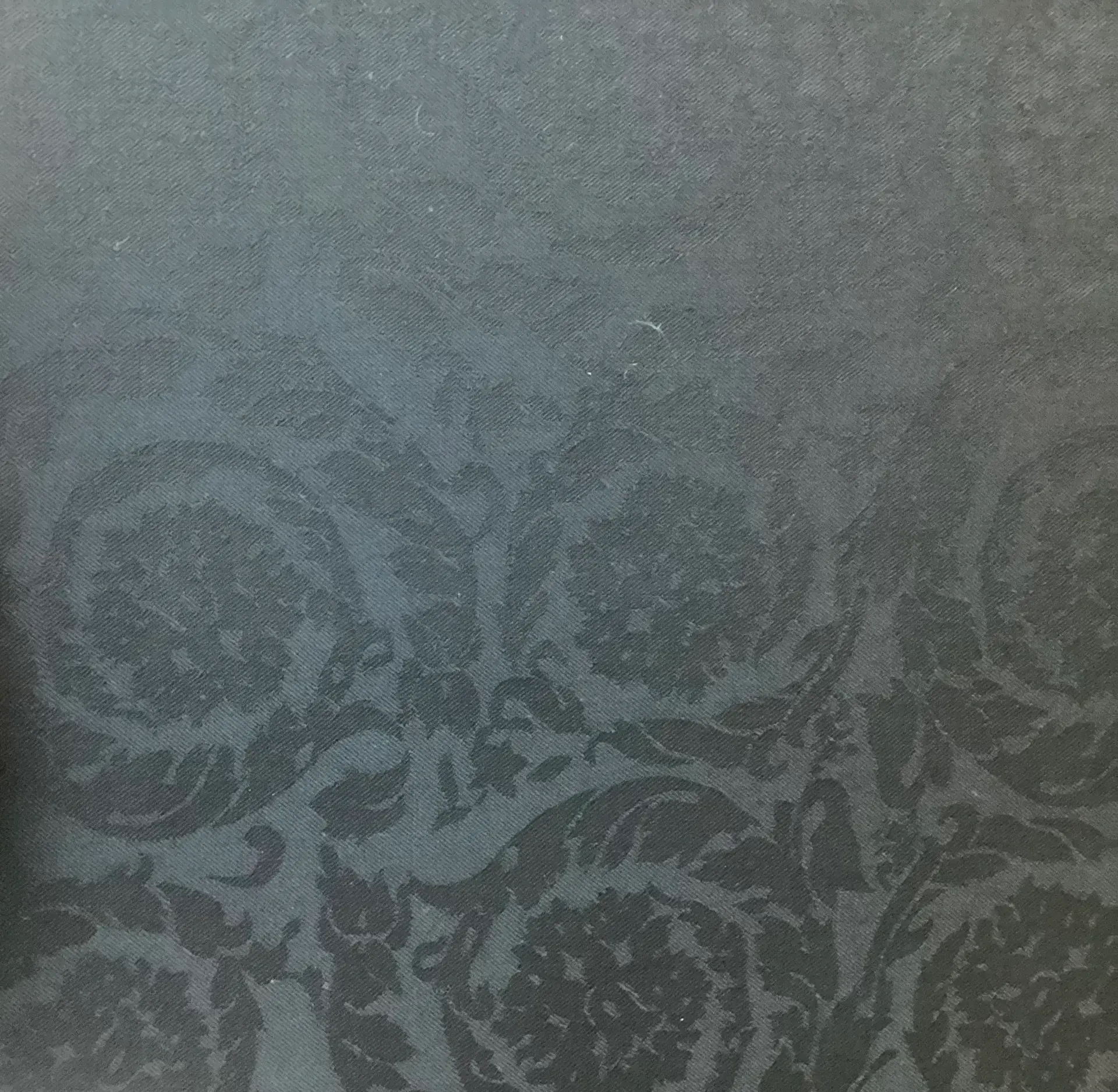 100% Wool Jacquard In Black