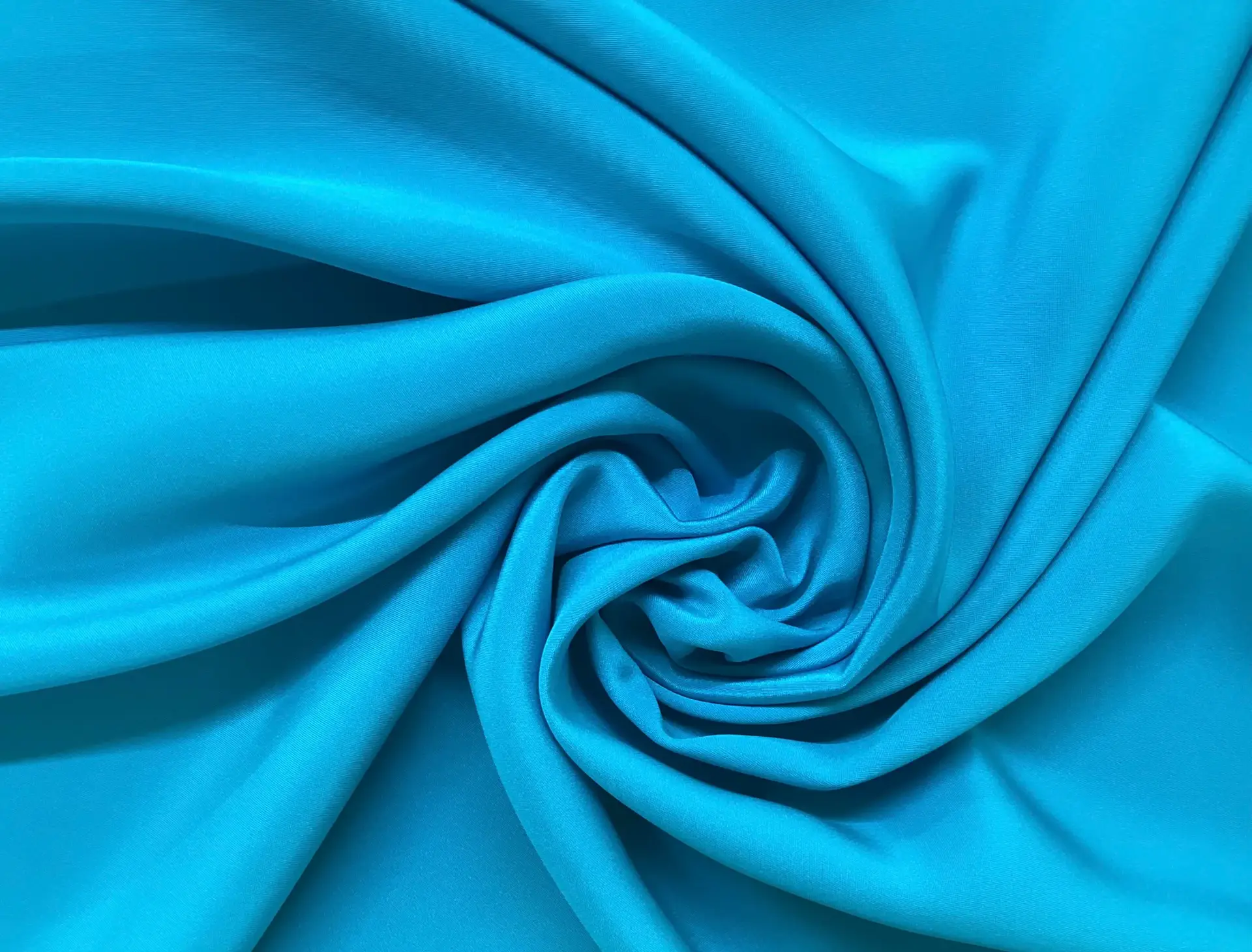 100% Wide Width 4 Ply Silk Crepe in Turquoise