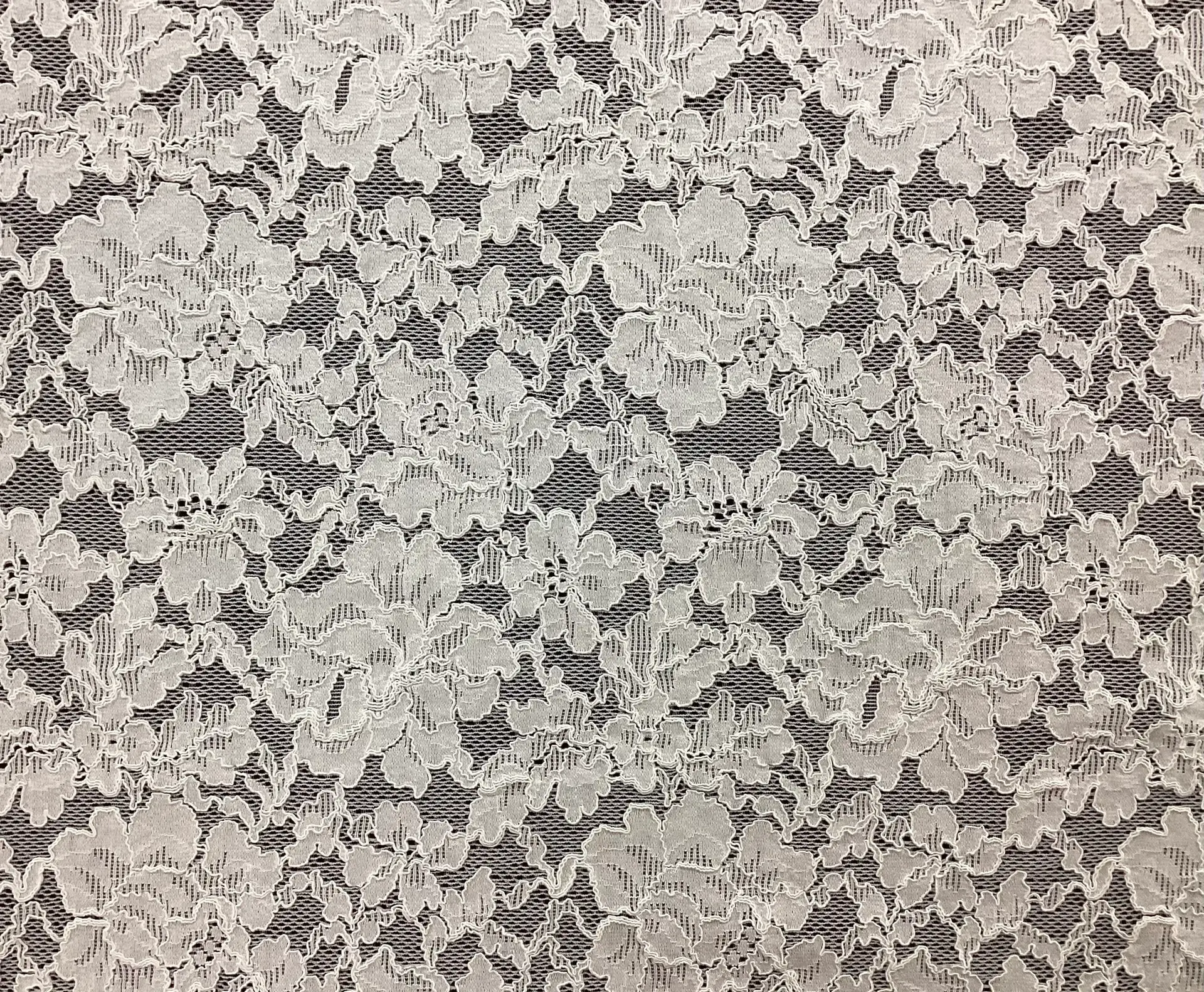 Domestic Stretch Chantilly Lace In Pearl