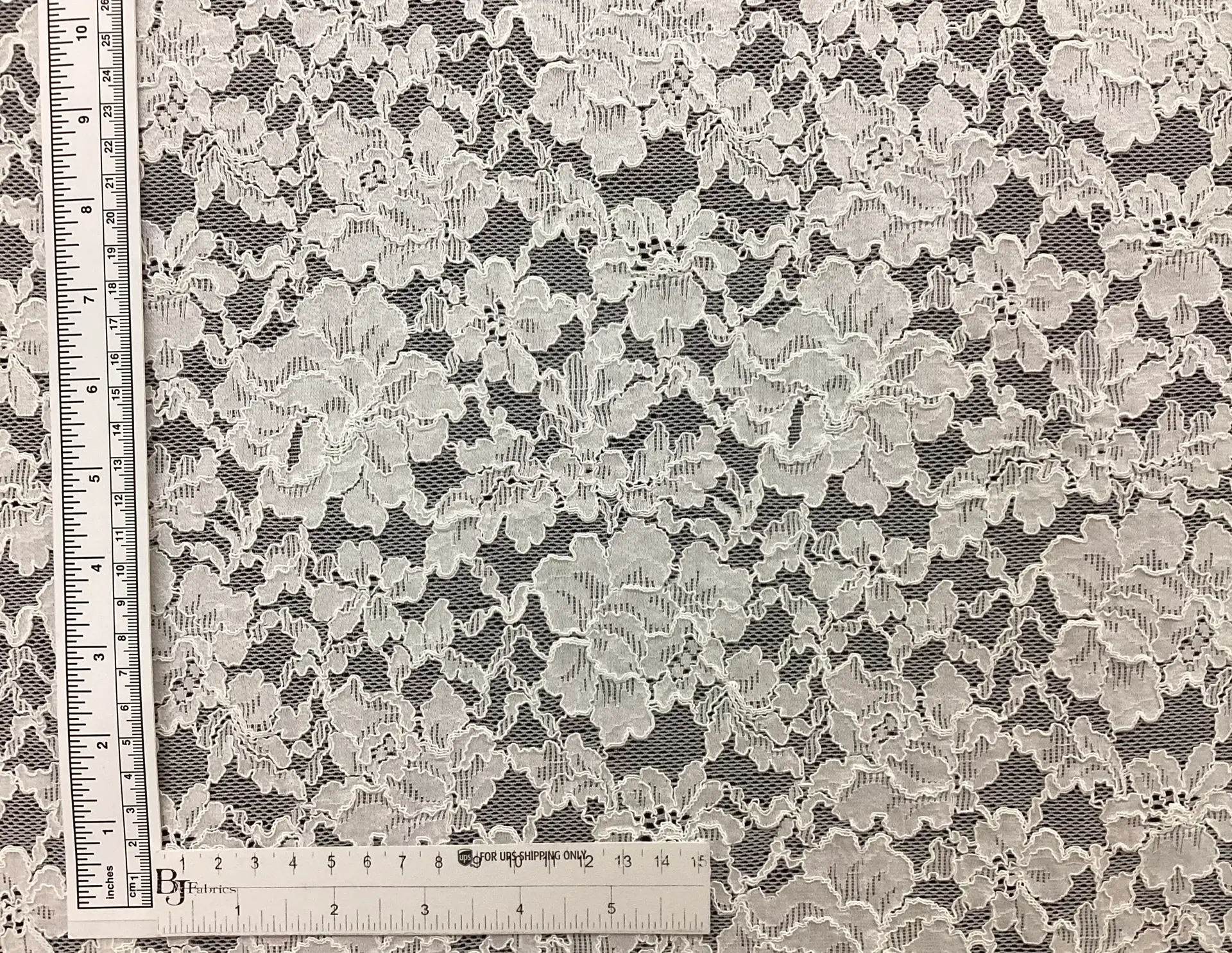 Domestic Stretch Chantilly Lace In Pearl