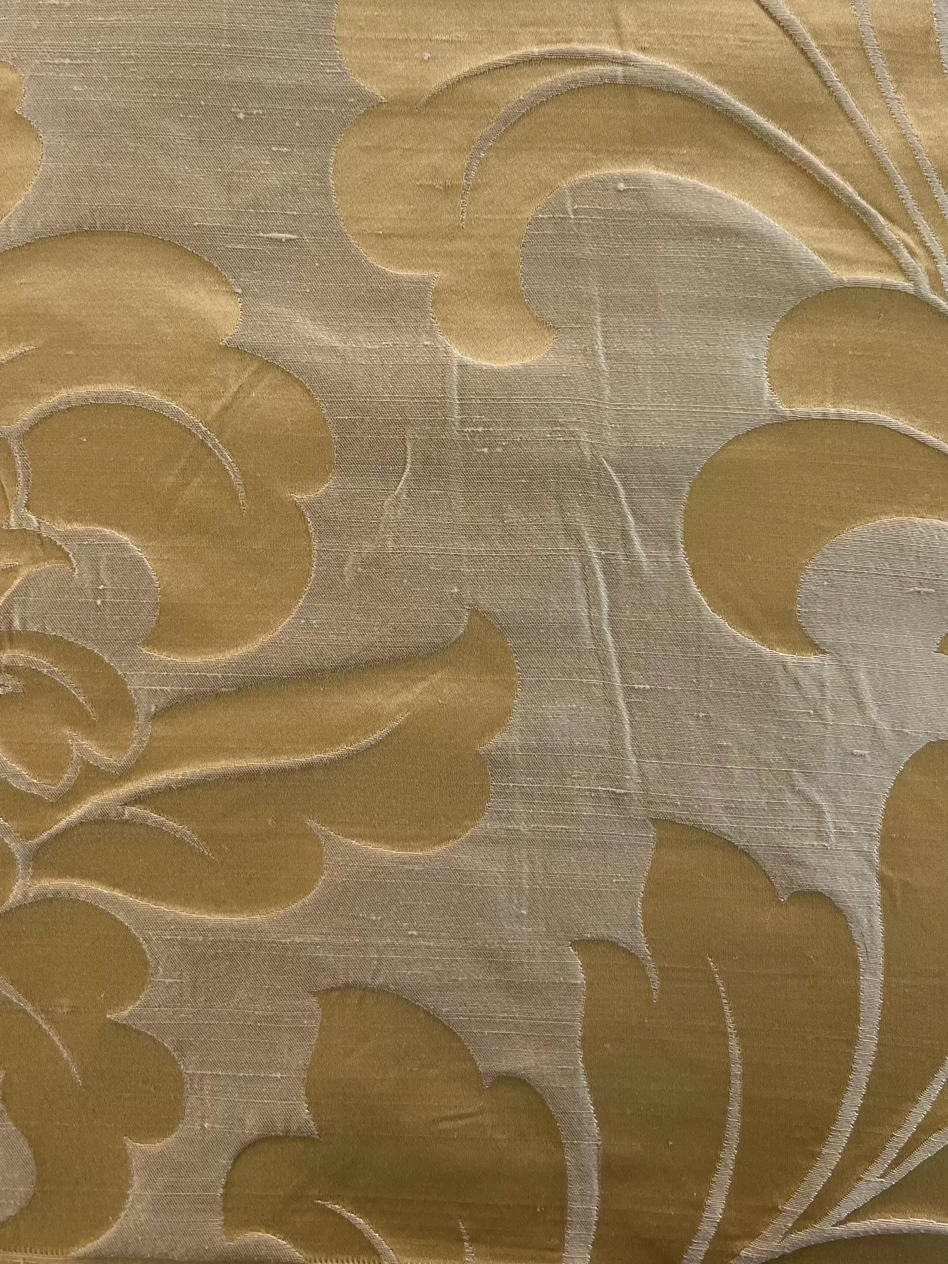 Silk Damask in Blond