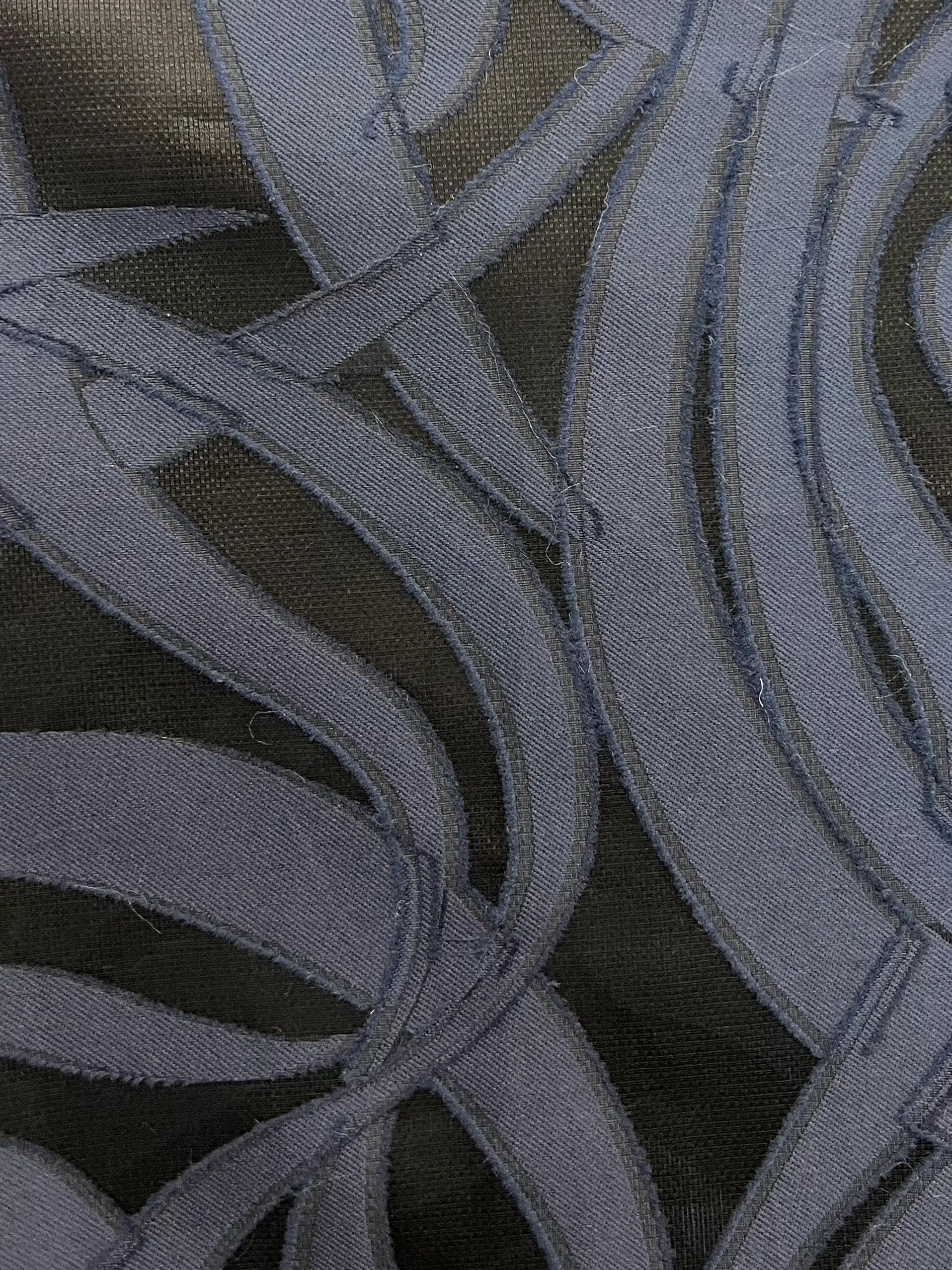Silk & Acetate Swirl Fil Coupé in Navy