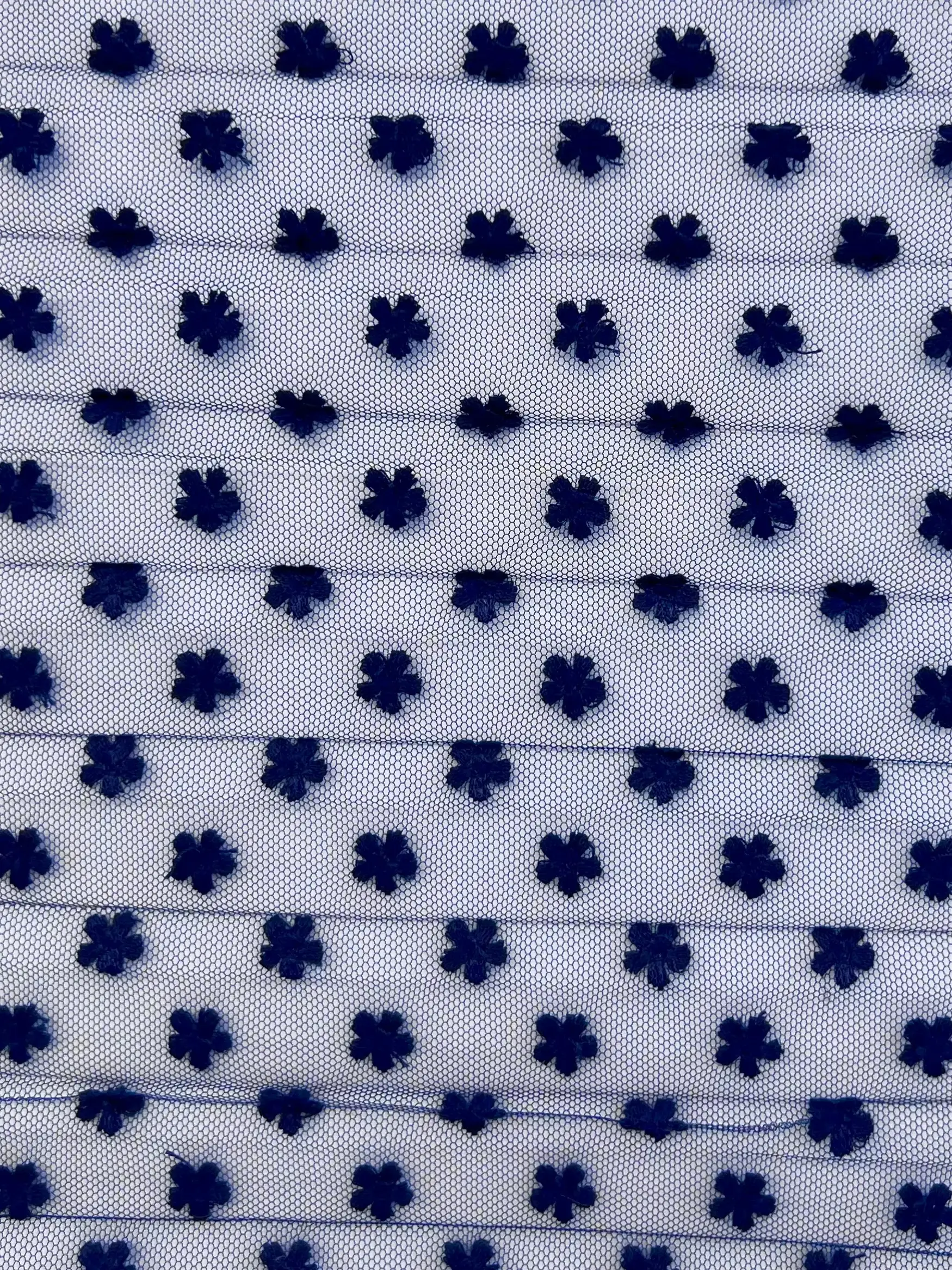 Embroidered Pleated Tulle of Daisy on Navy Ground