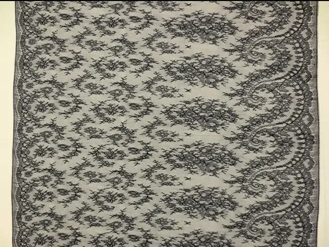 Chantilly Lace3