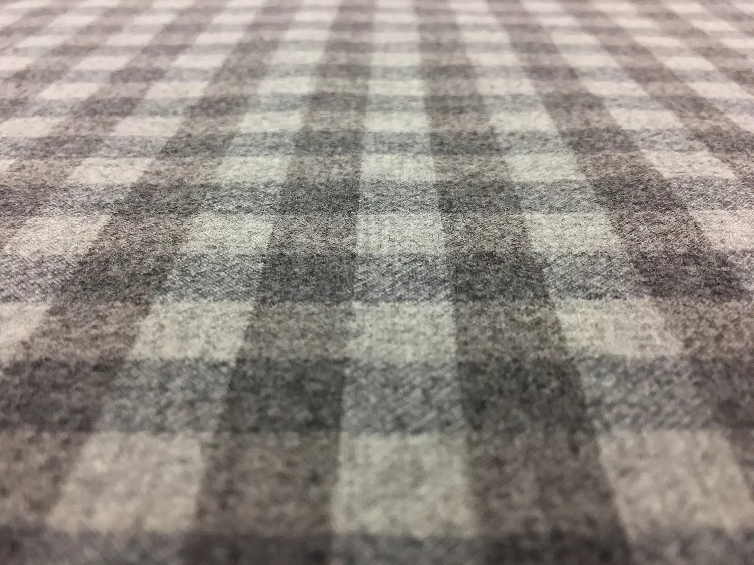 Italian Virgin Wool Stretch Tattersall Plaid Flannel2