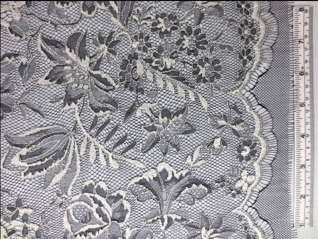 Chantilly Lace0