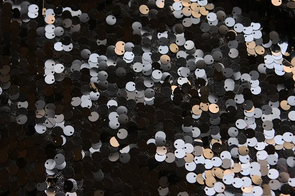 Baby Paillettes on Tulle0