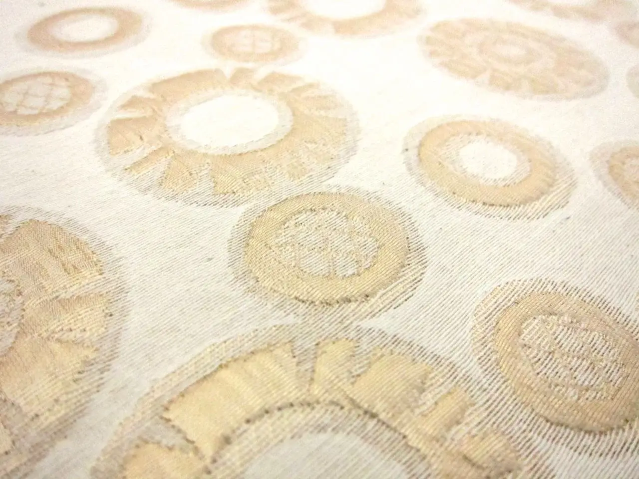 Metallic Cloqué2
