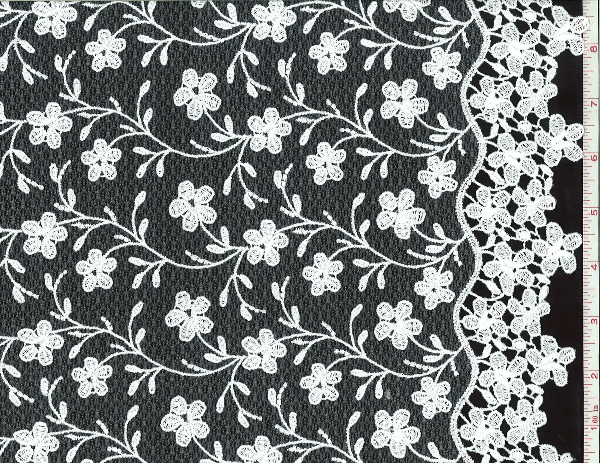 EMBROIDERED SOUFFLÉ NET0
