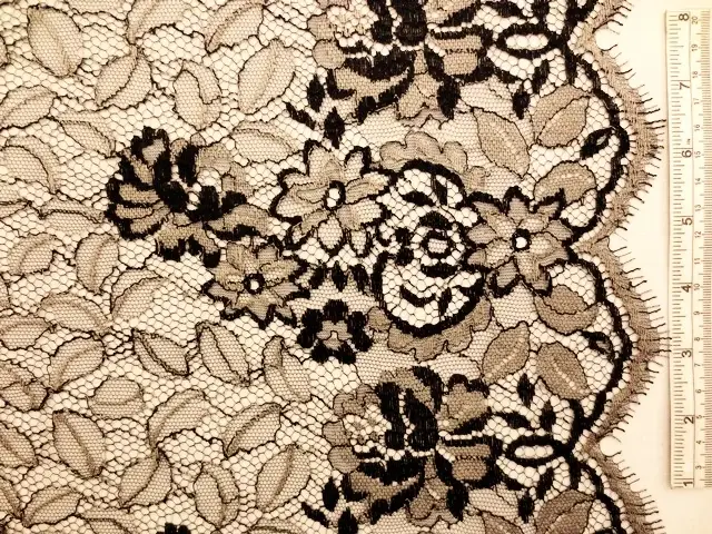 Chantilly Lace0