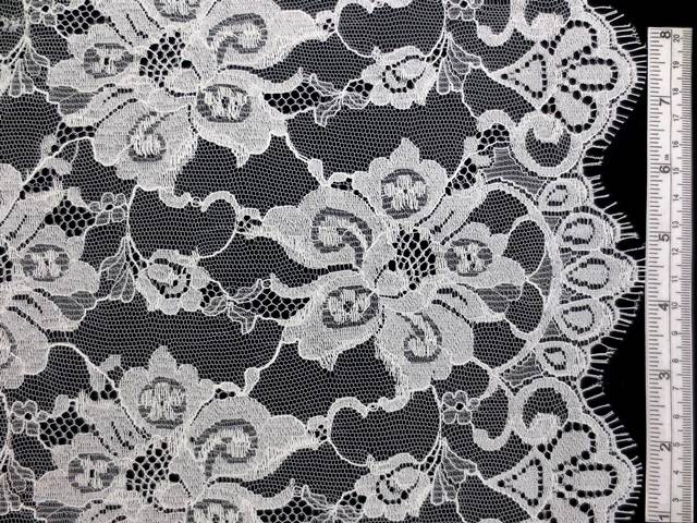 Chantilly Lace0