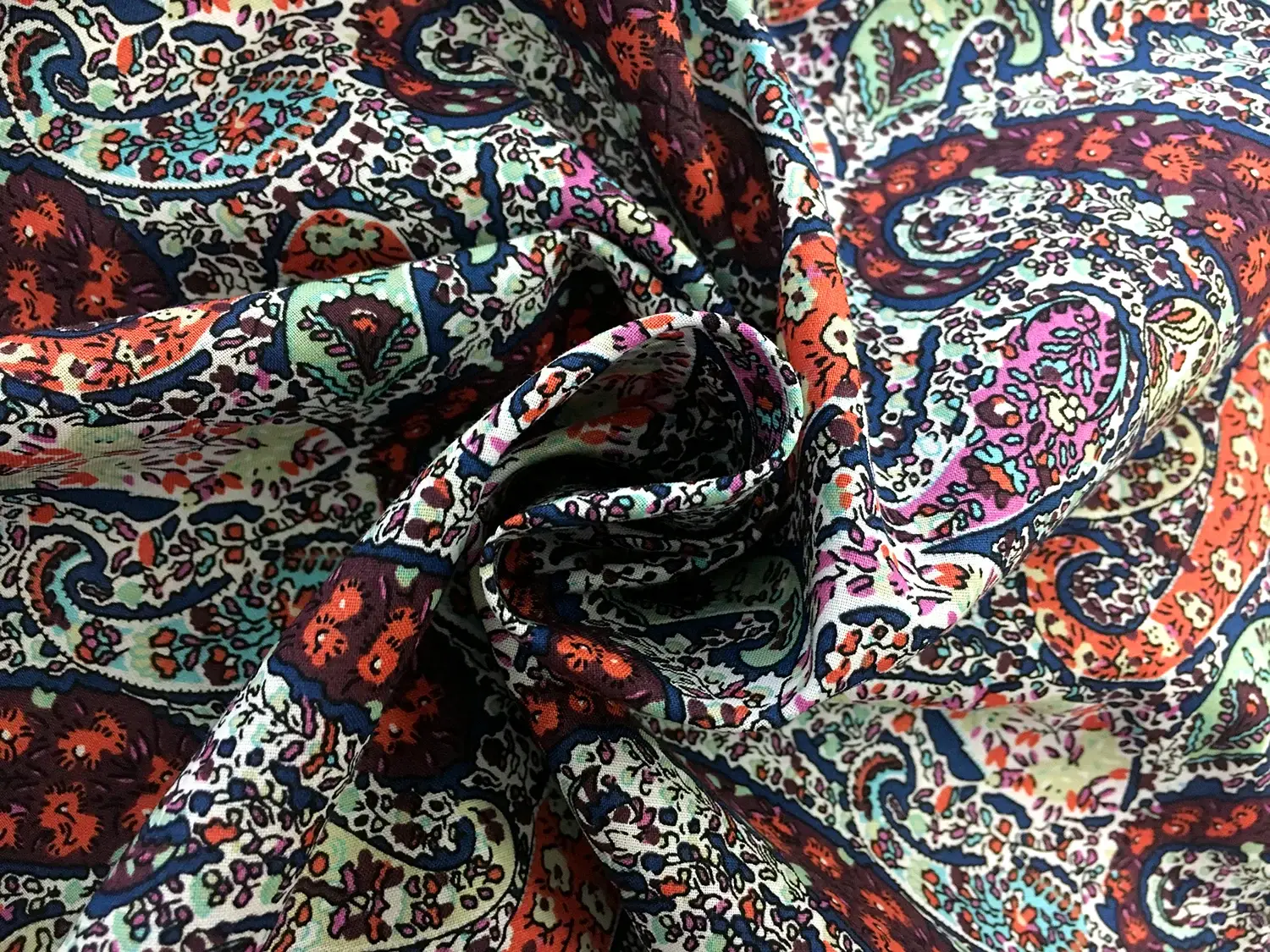 Cotton Lawn Paisley Print1
