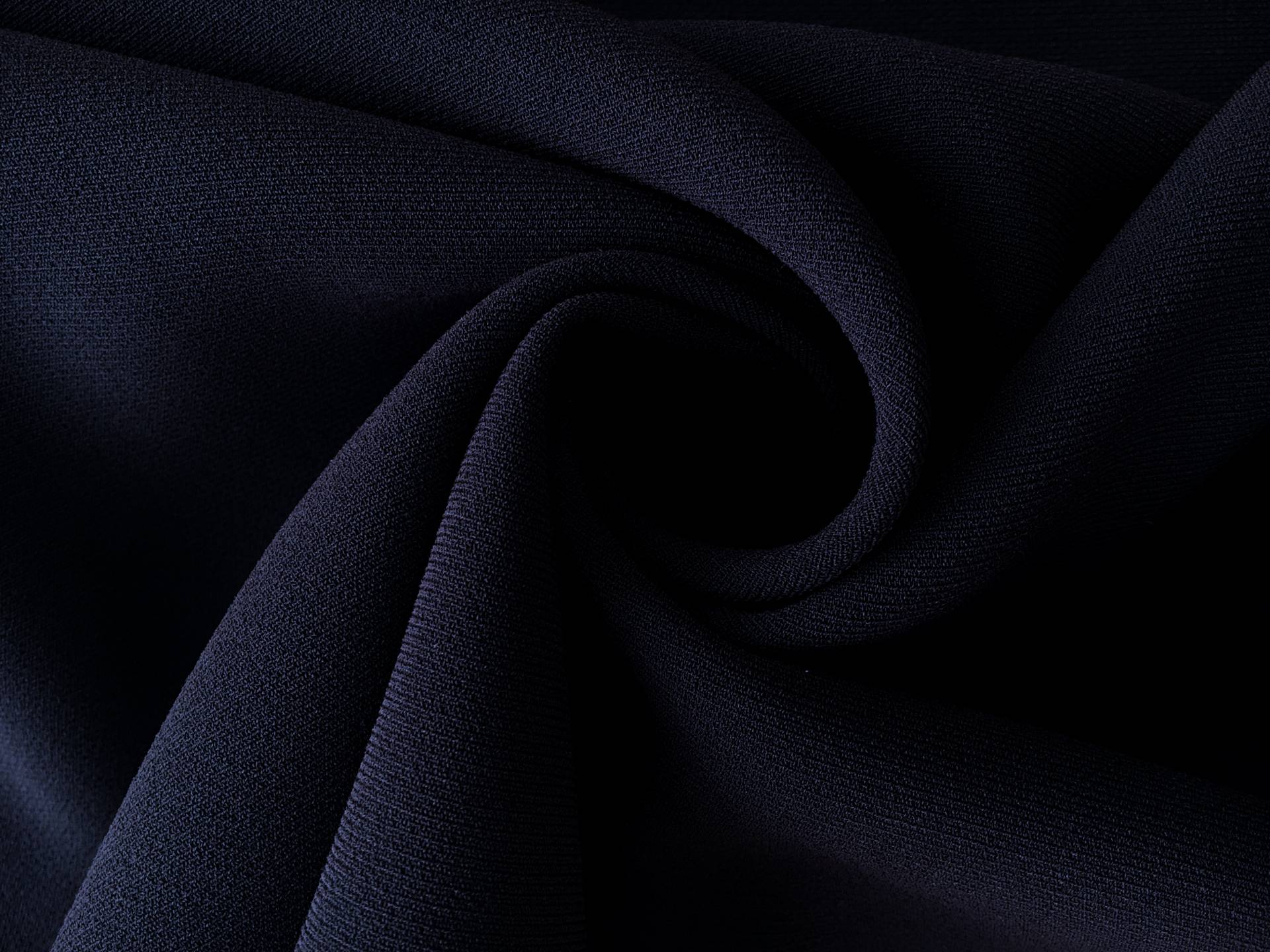 Sponge Crepe in Navy0