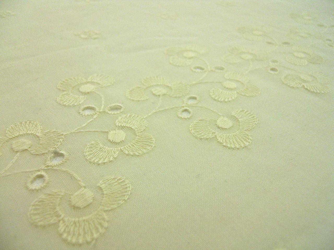 Swiss Cotton Voile Eyelet3