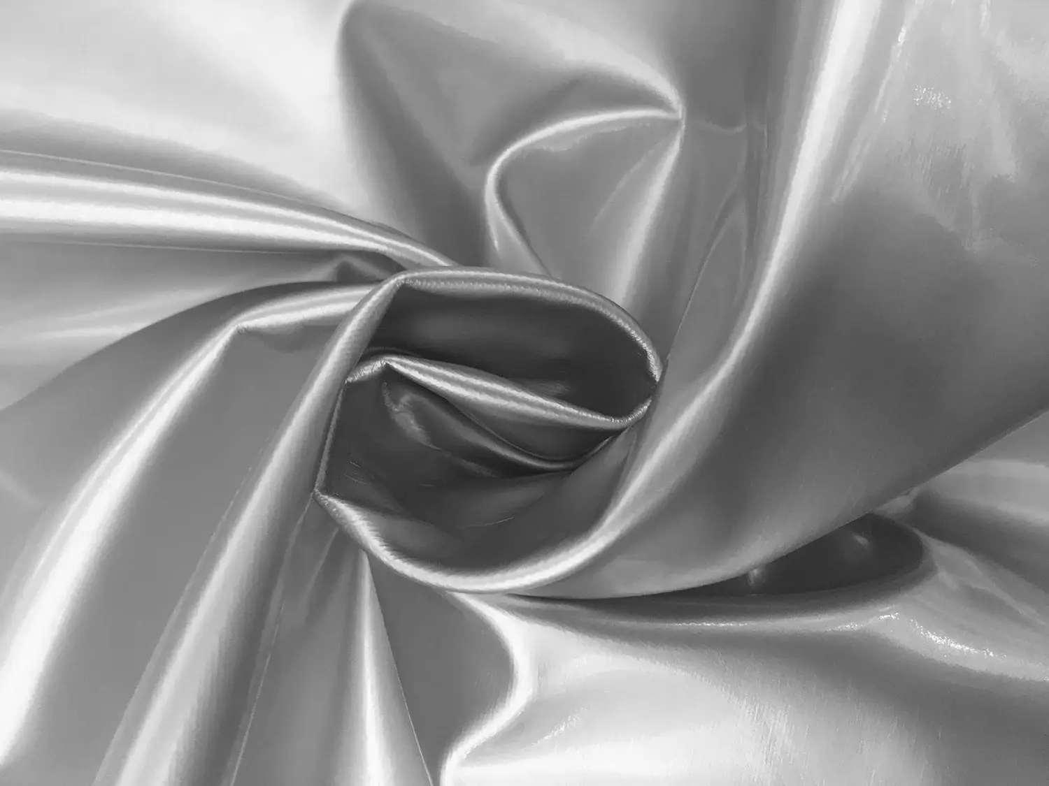 Wetlook Vinyl in Silver1