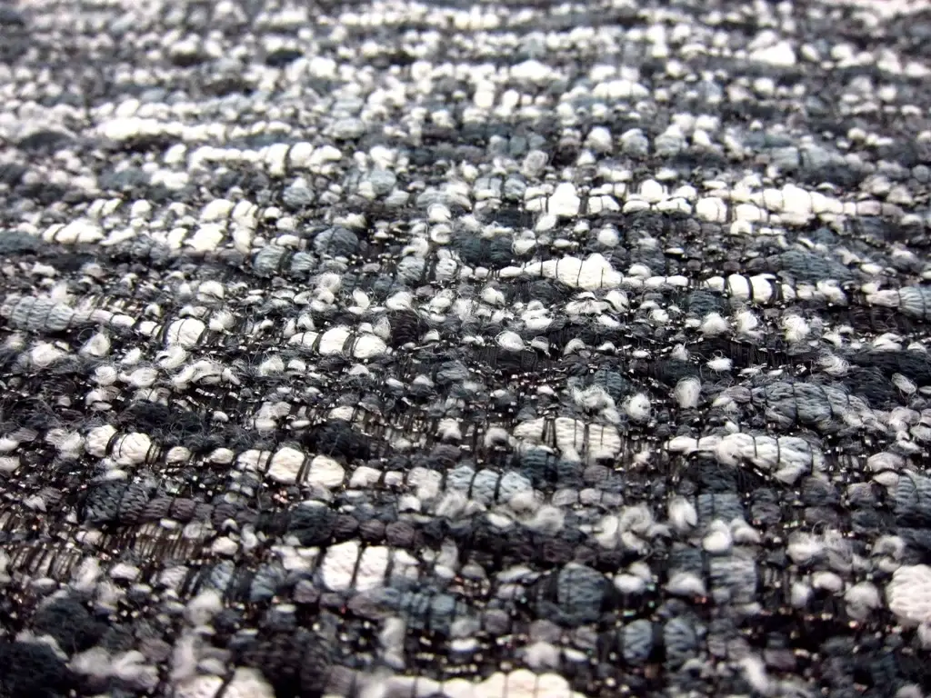 Virgin Wool Blend Tweed2