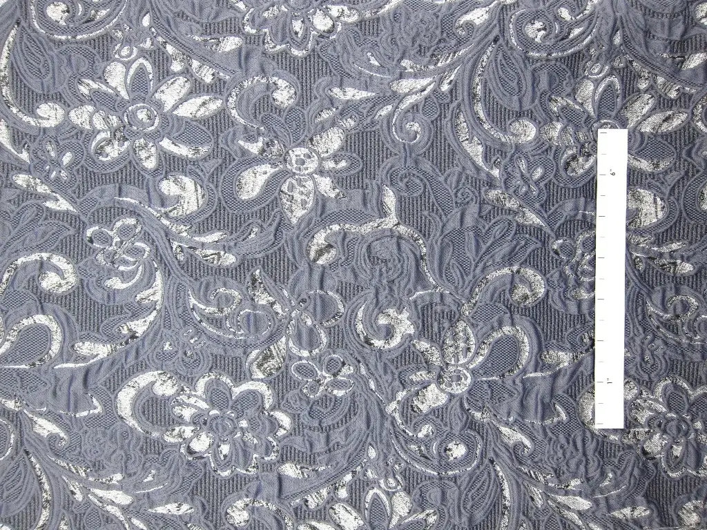 Metallic Cloque1