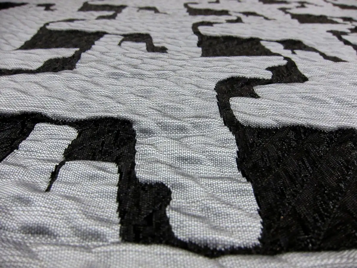 Houndstooth Cloqué1
