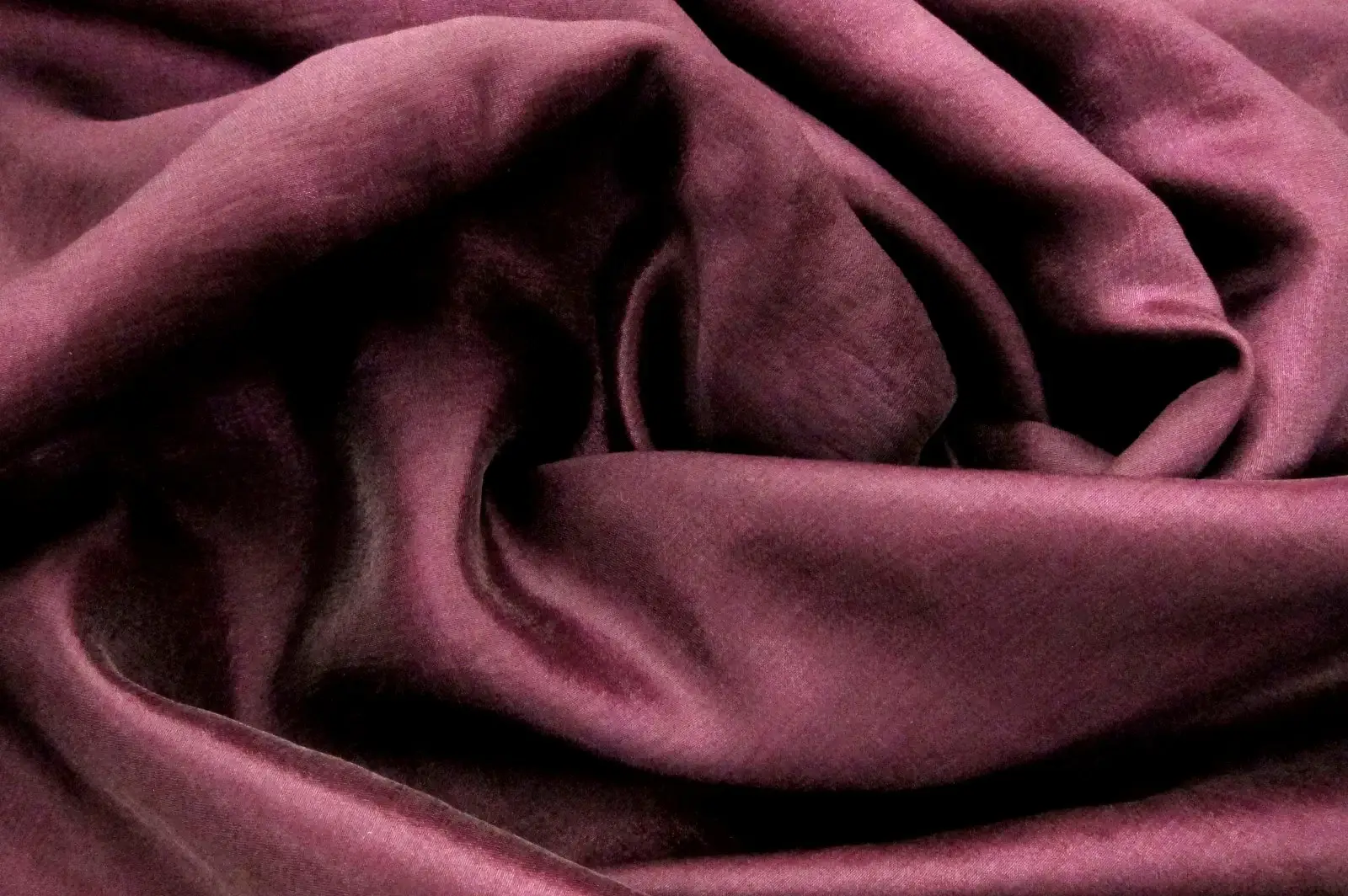 Washed Lamé in Boysenberry0