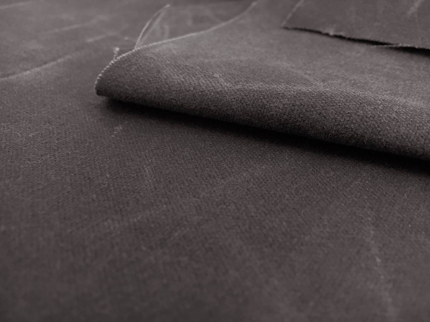 Cotton Wax Cloth in Charcoal0