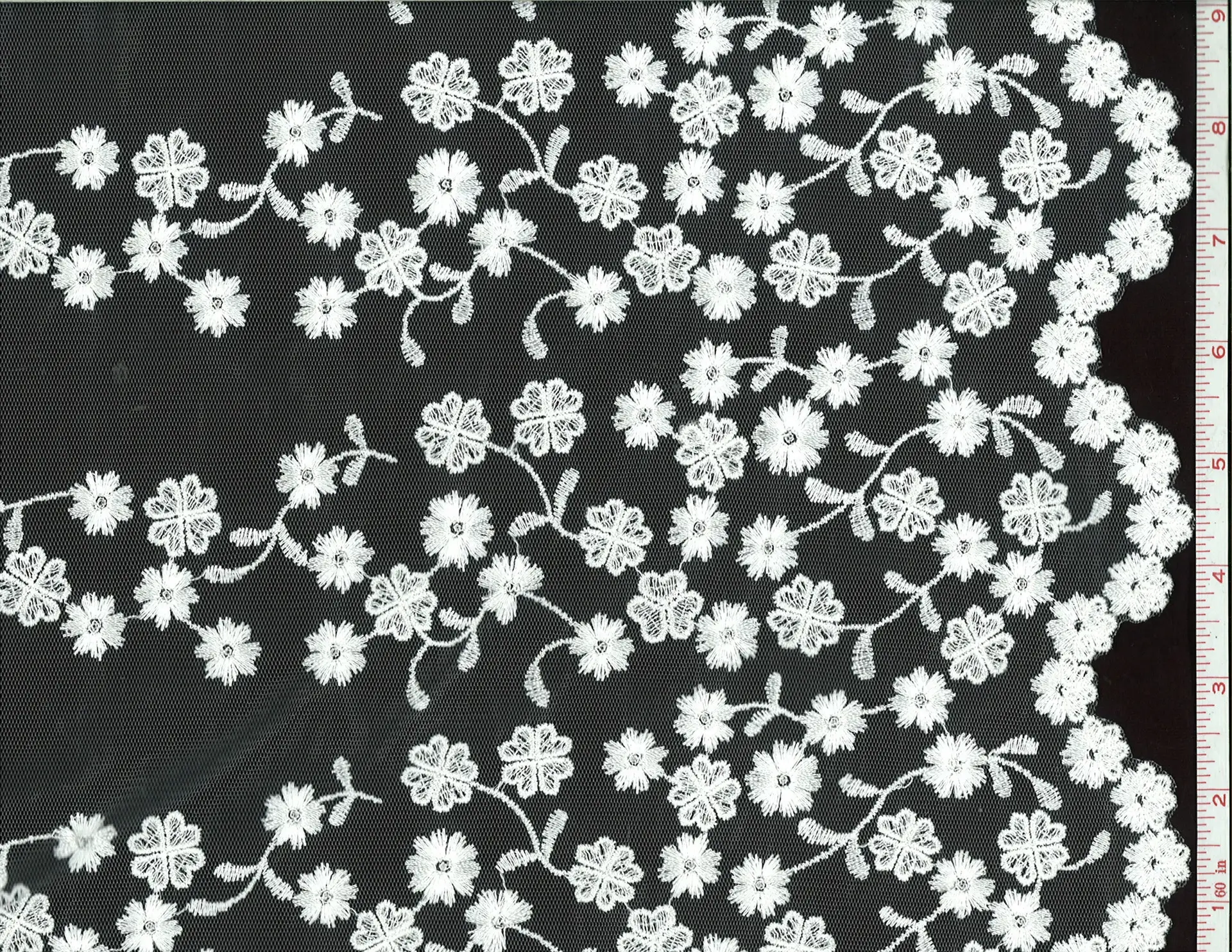 Embroidered Illusion0