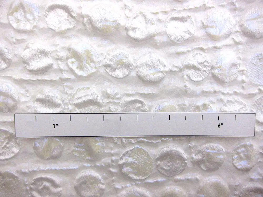 Opalescent Cloqué2