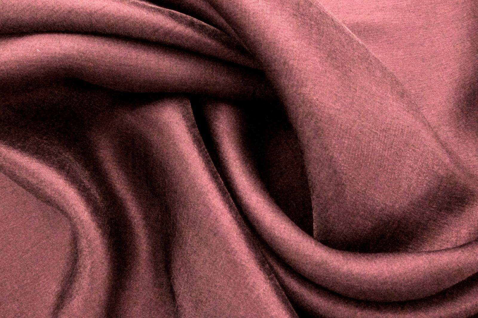 Washed Lamé in Deep Plum0