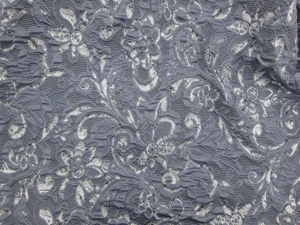Metallic Cloque0