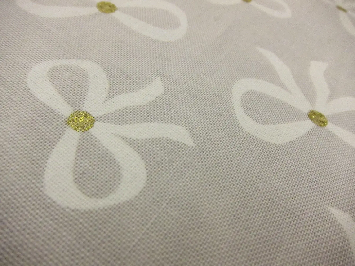 Cotton Broadcloth Metallic Print0