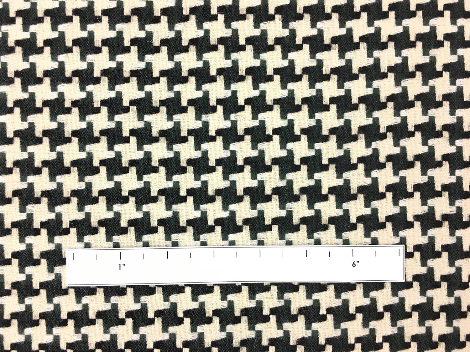 Italian Virgin Wool Novelty Houndstooth1