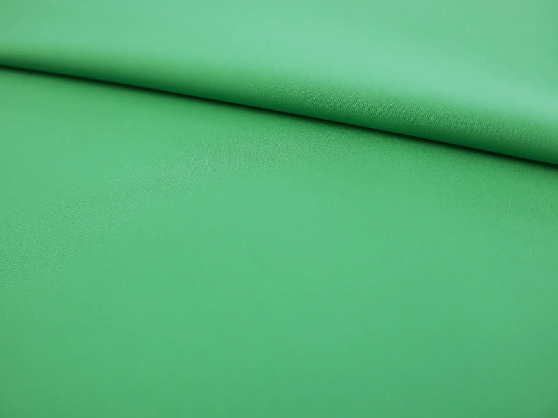 Japanese Cotton Broadcloth in Kelly Green