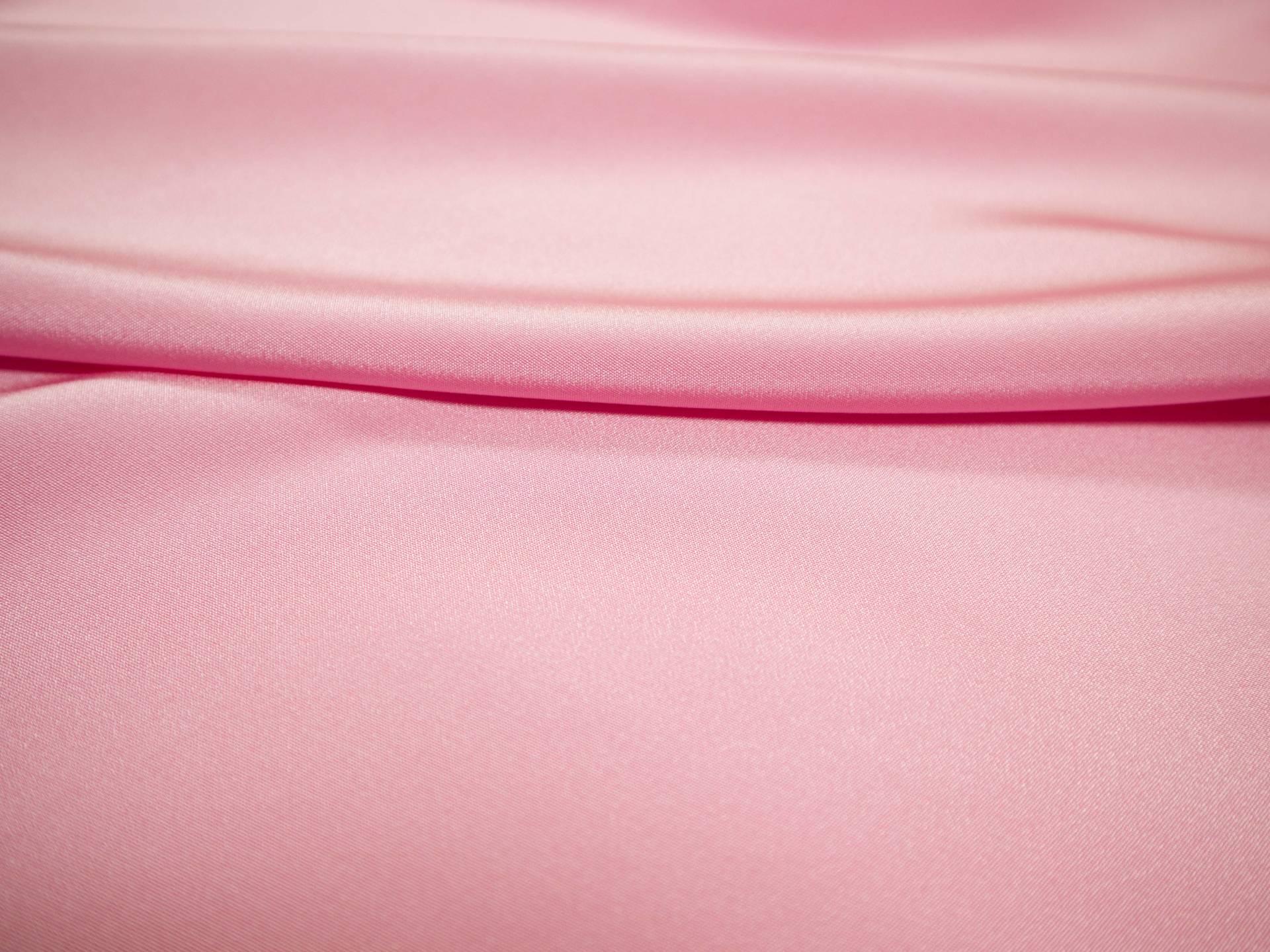 silk 4 ply crepe in pink - flat