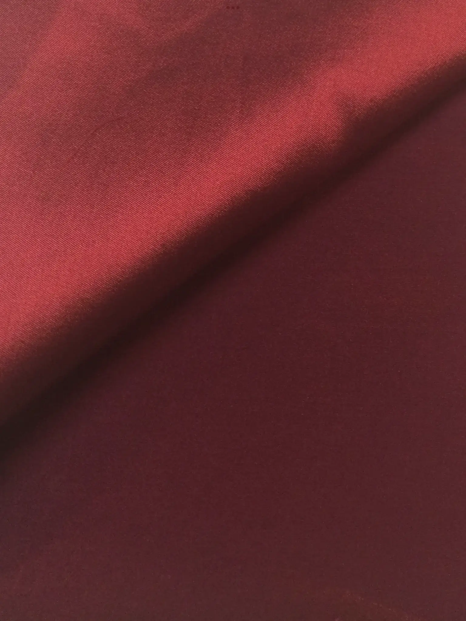 Silk/Wool in Red/Black Iridescent