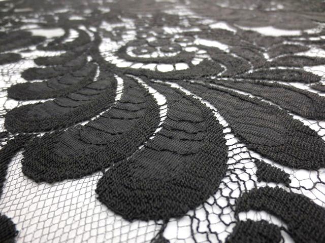 Single scallop black floral French Chantilly Lace