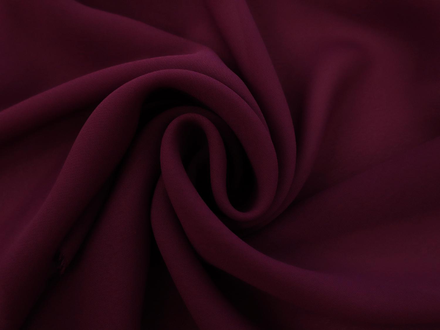 Polyester Double Georgette in Fuchsia