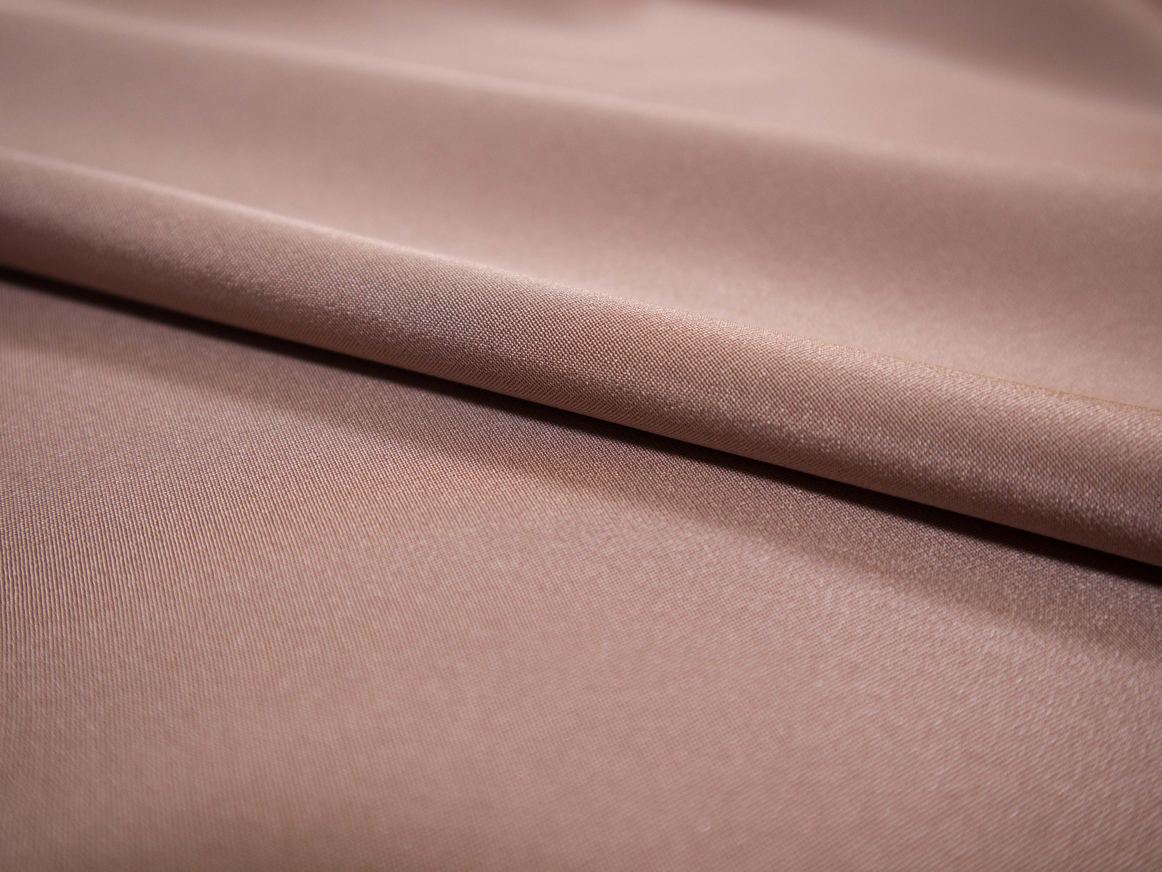 silk 4 ply crepe in Suede- flat